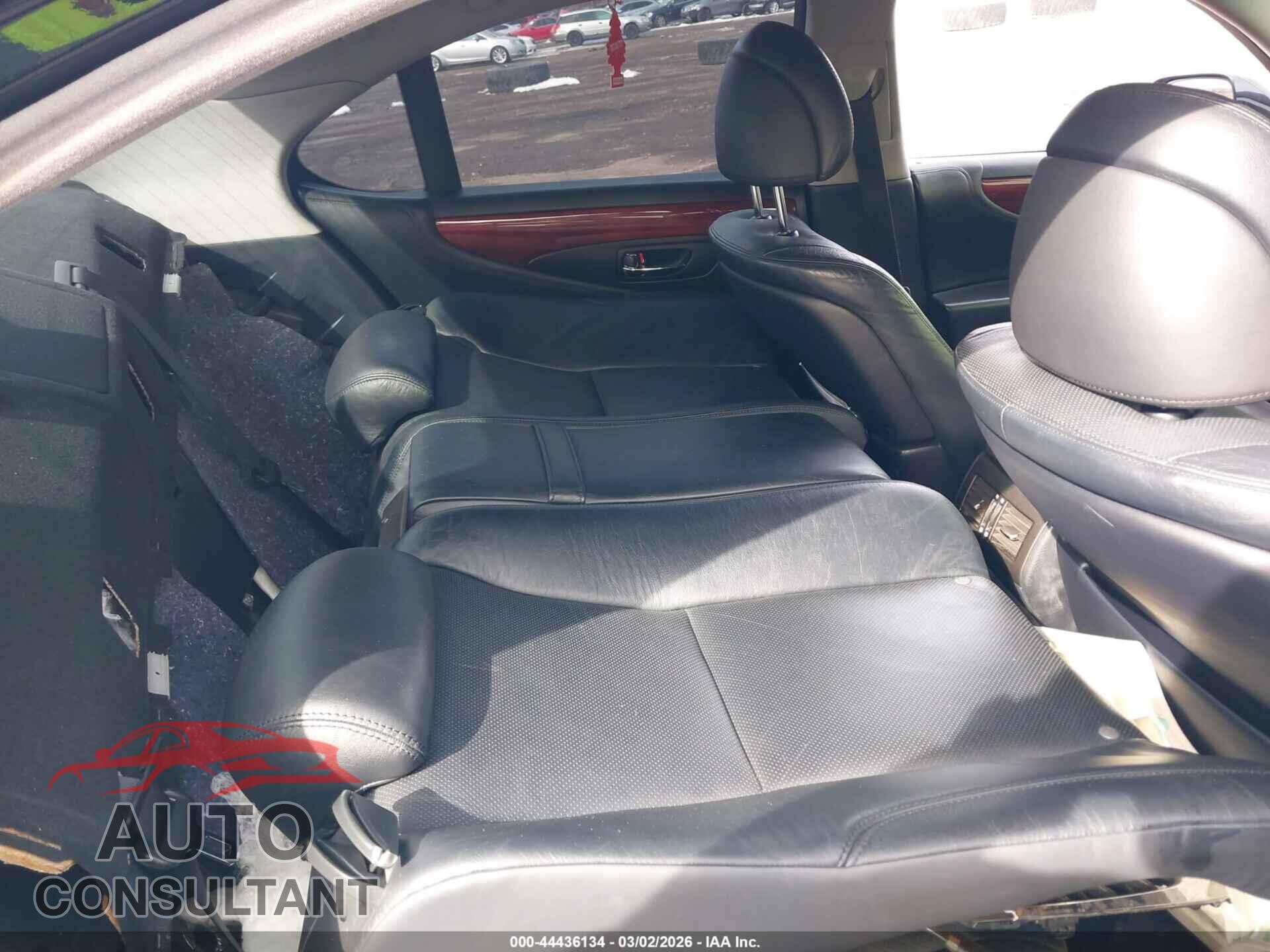 LEXUS LS 460 2011 - JTHCL5EF6B5010874