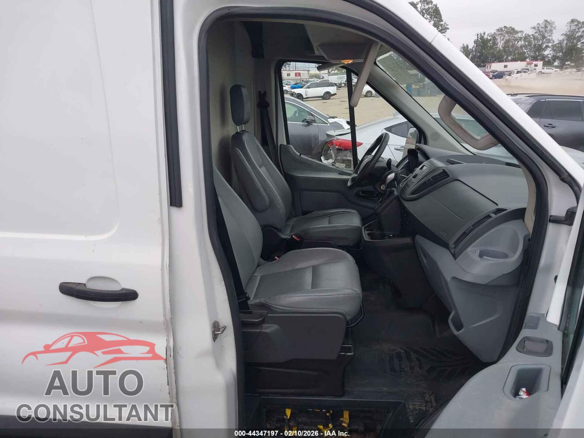 FORD TRANSIT-150 2015 - 1FTNE2CM2FKA44094