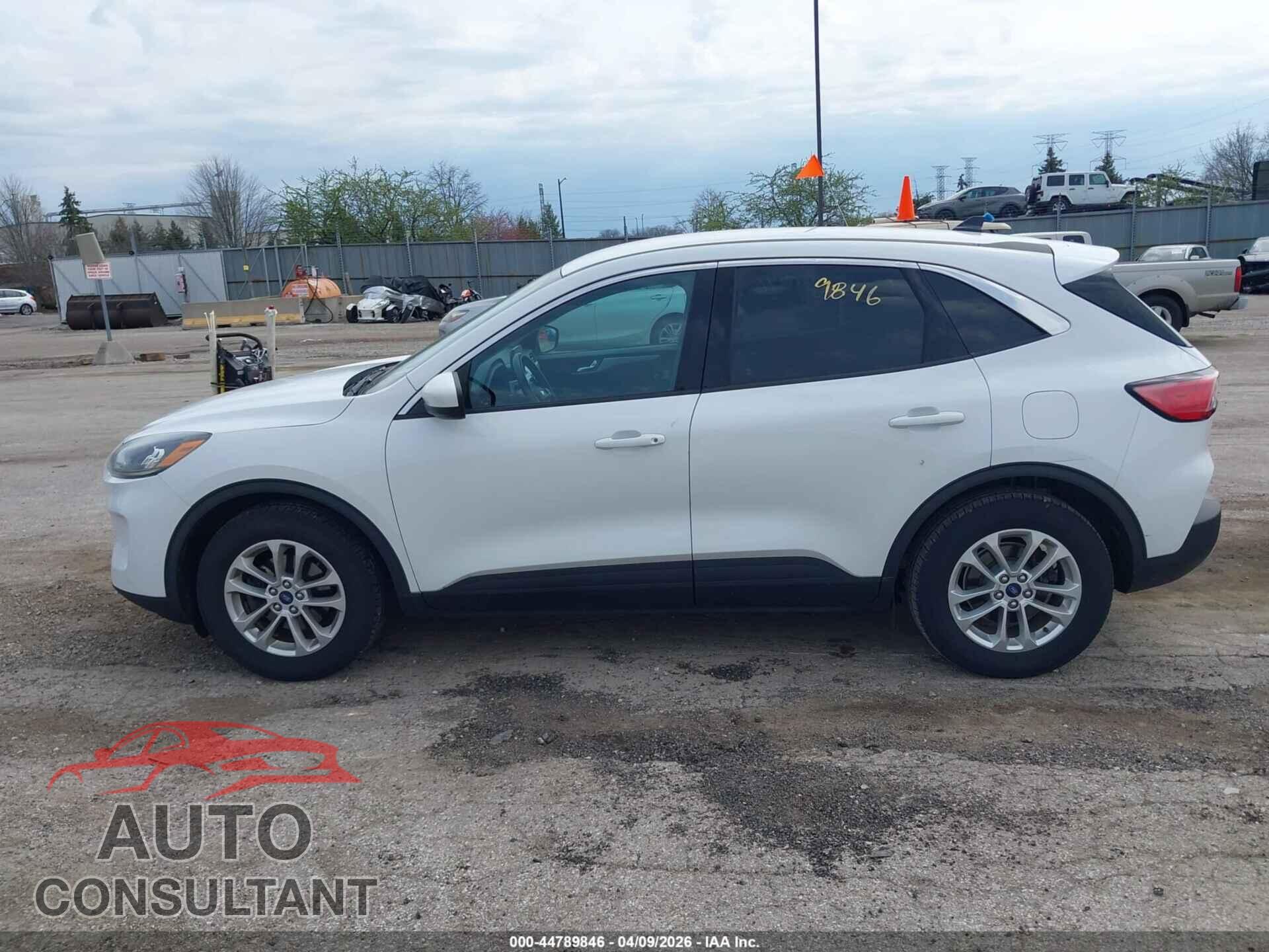 FORD ESCAPE 2020 - 1FMCU0G61LUA18737