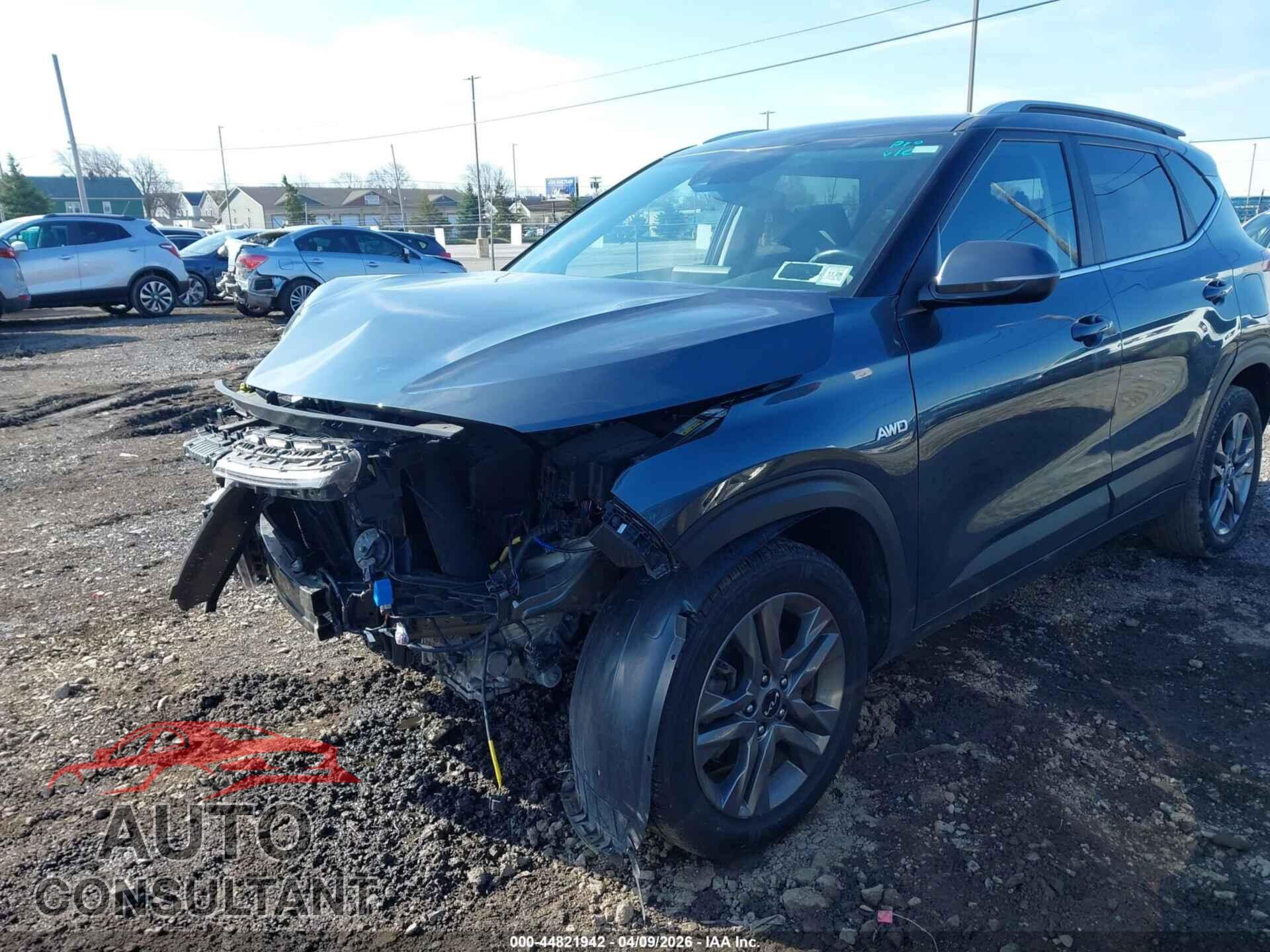 KIA SELTOS 2023 - KNDEUCAA5P7446794