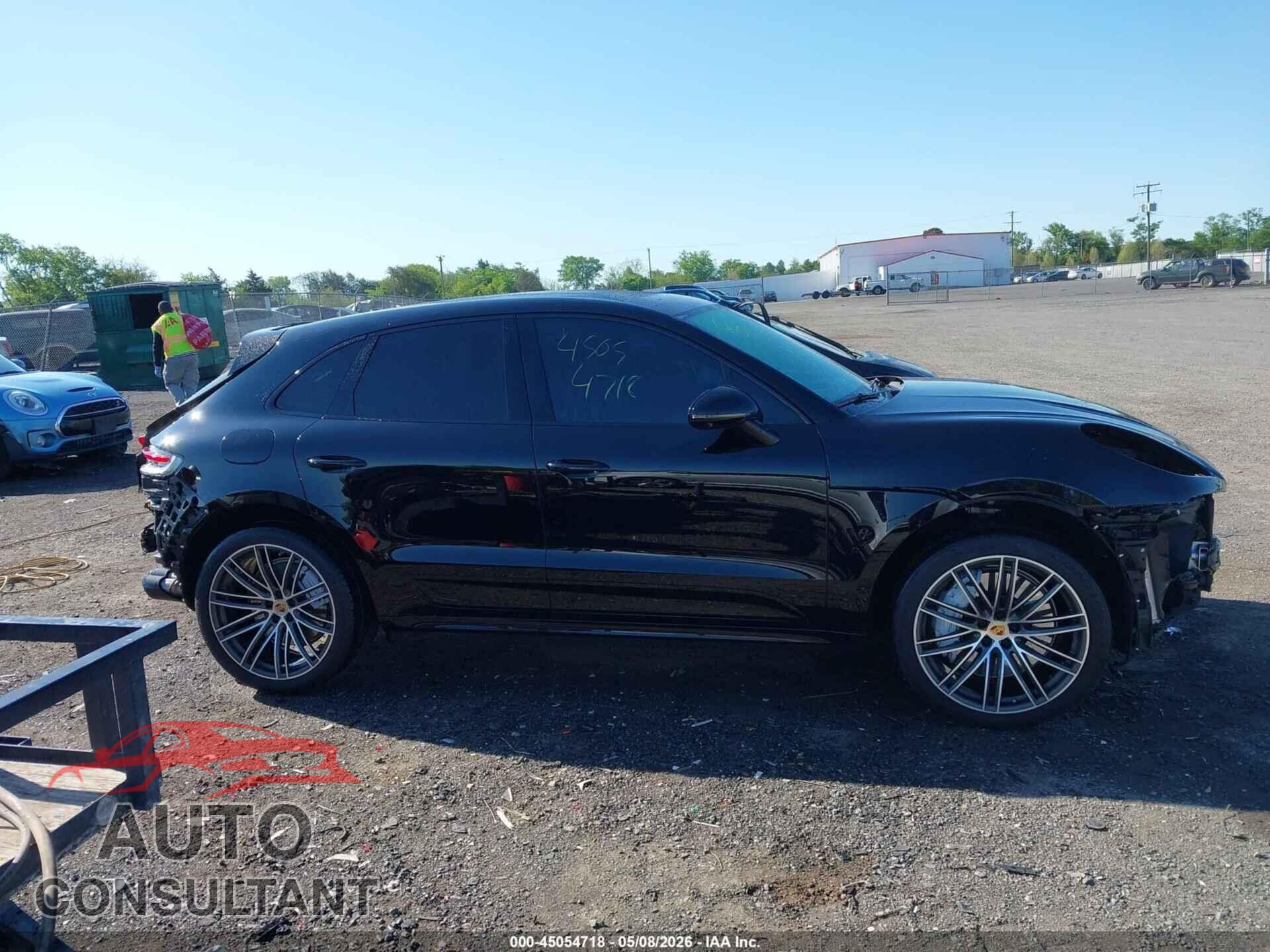PORSCHE MACAN 2021 - WP1AF2A52MLB60358