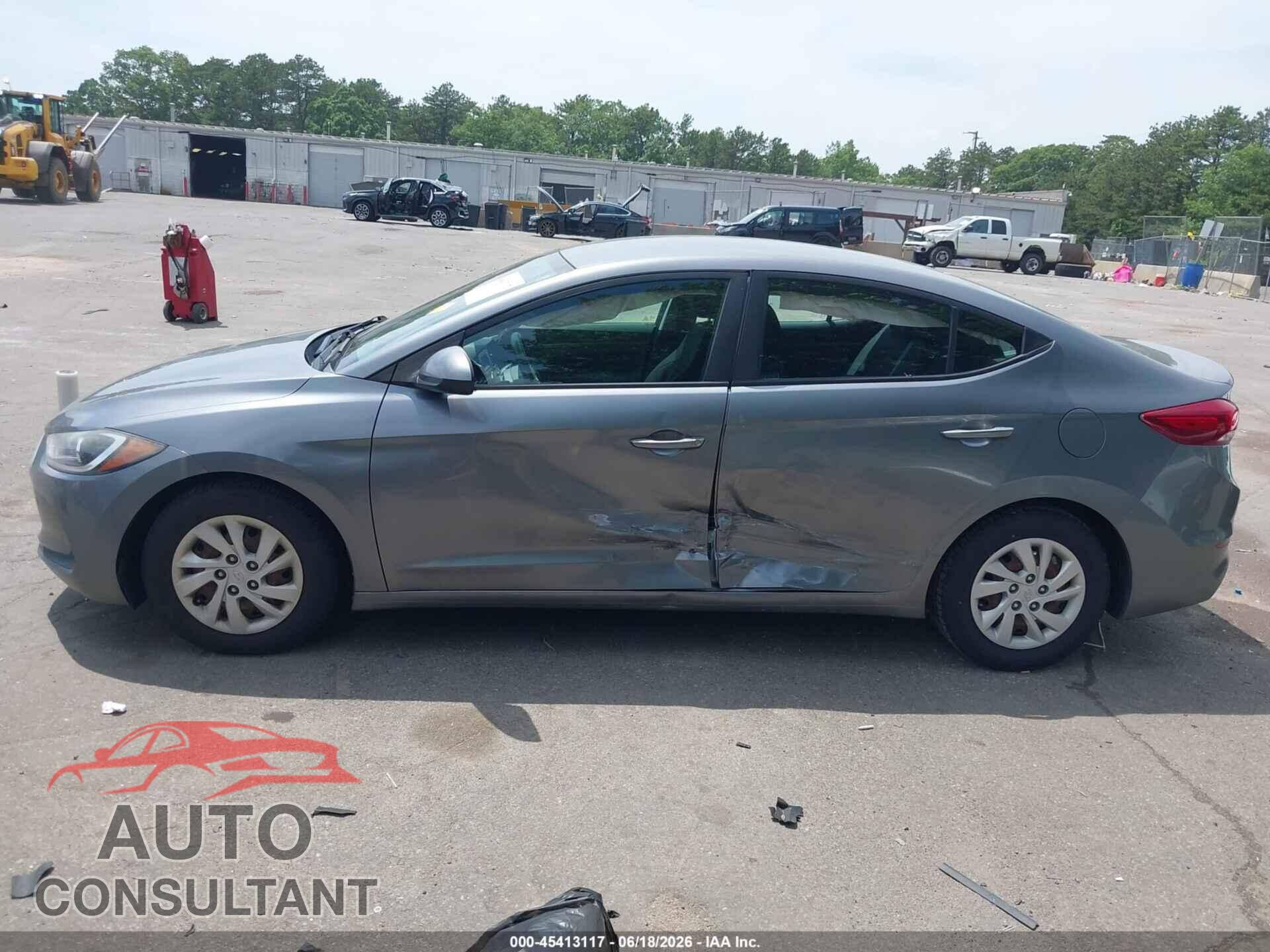 HYUNDAI ELANTRA 2018 - 5NPD74LF8JH257383