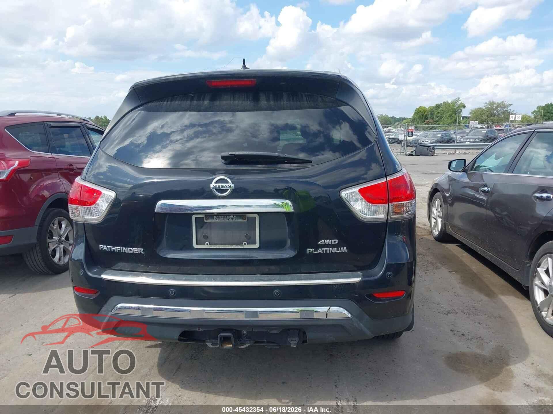 NISSAN PATHFINDER 2015 - 5N1AR2MM3FC612148