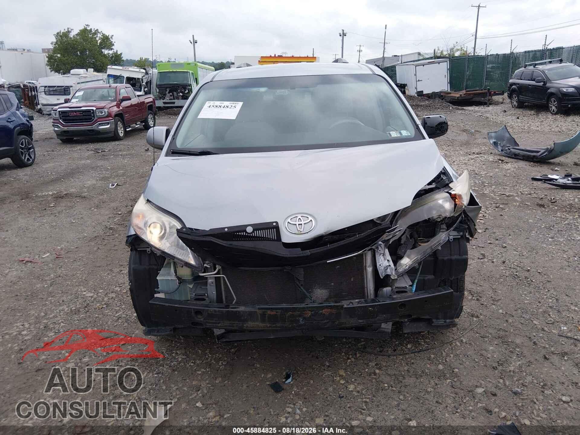 TOYOTA SIENNA 2011 - 5TDKK3DC4BS066723