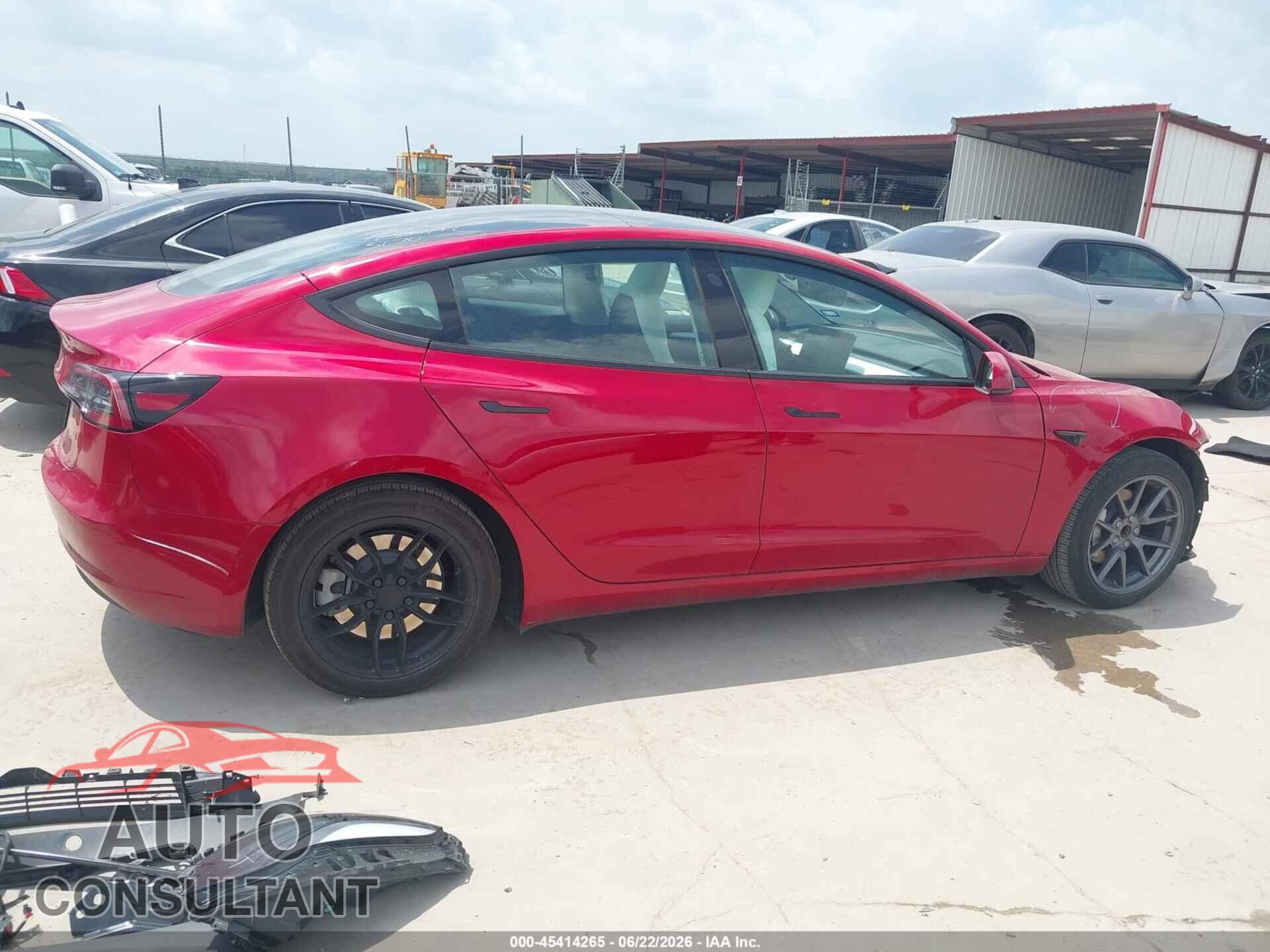 TESLA MODEL 3 2023 - 5YJ3E1EA1PF685529