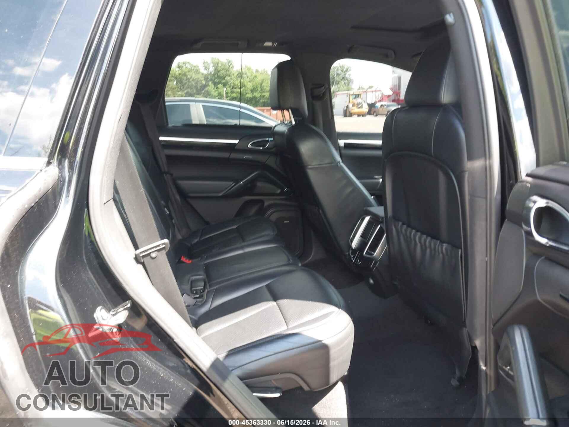 PORSCHE CAYENNE 2012 - WP1AA2A28CLA08894
