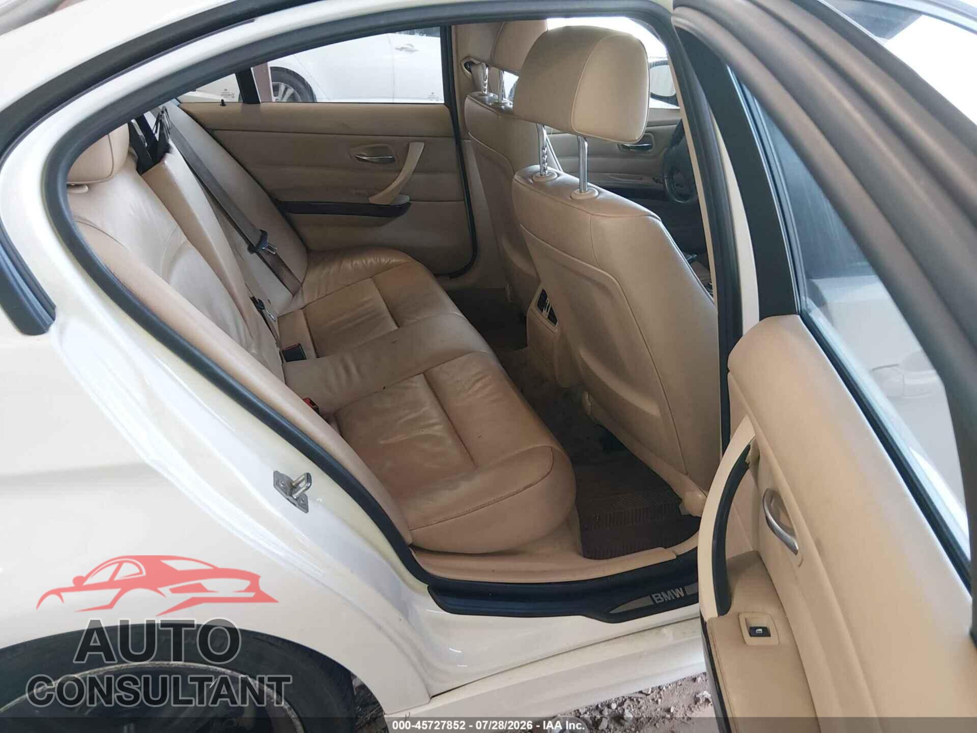 BMW 328I 2011 - WBAPH7C55BE851737