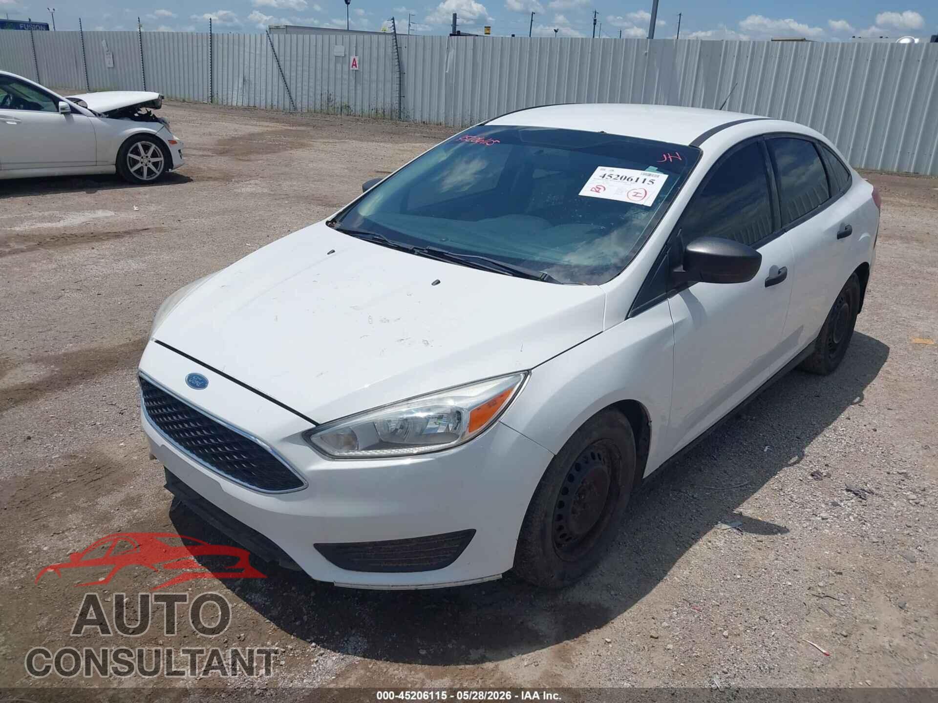 FORD FOCUS 2017 - 1FADP3E24HL262340