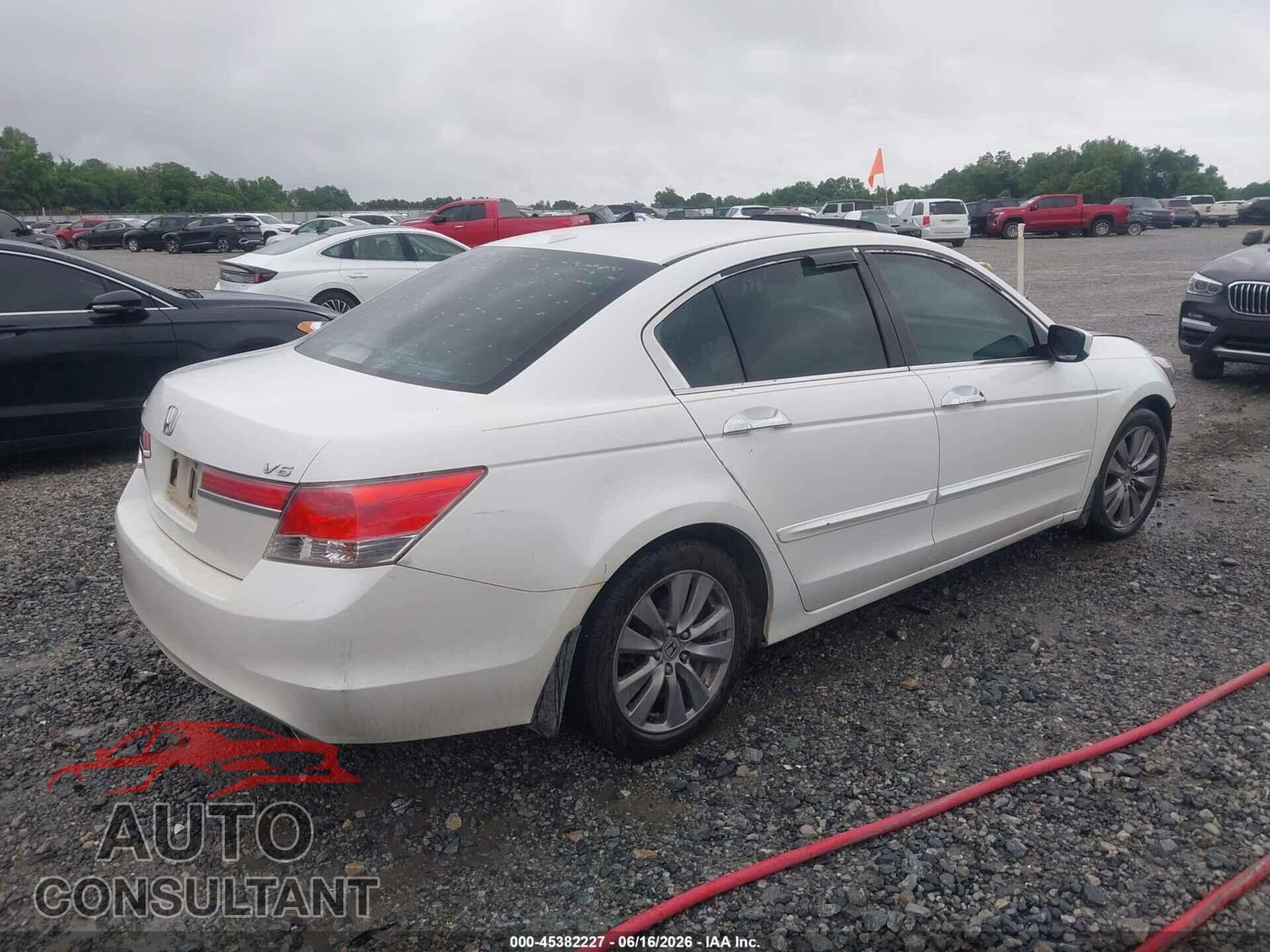 HONDA ACCORD 2012 - 1HGCP3F80CA002595