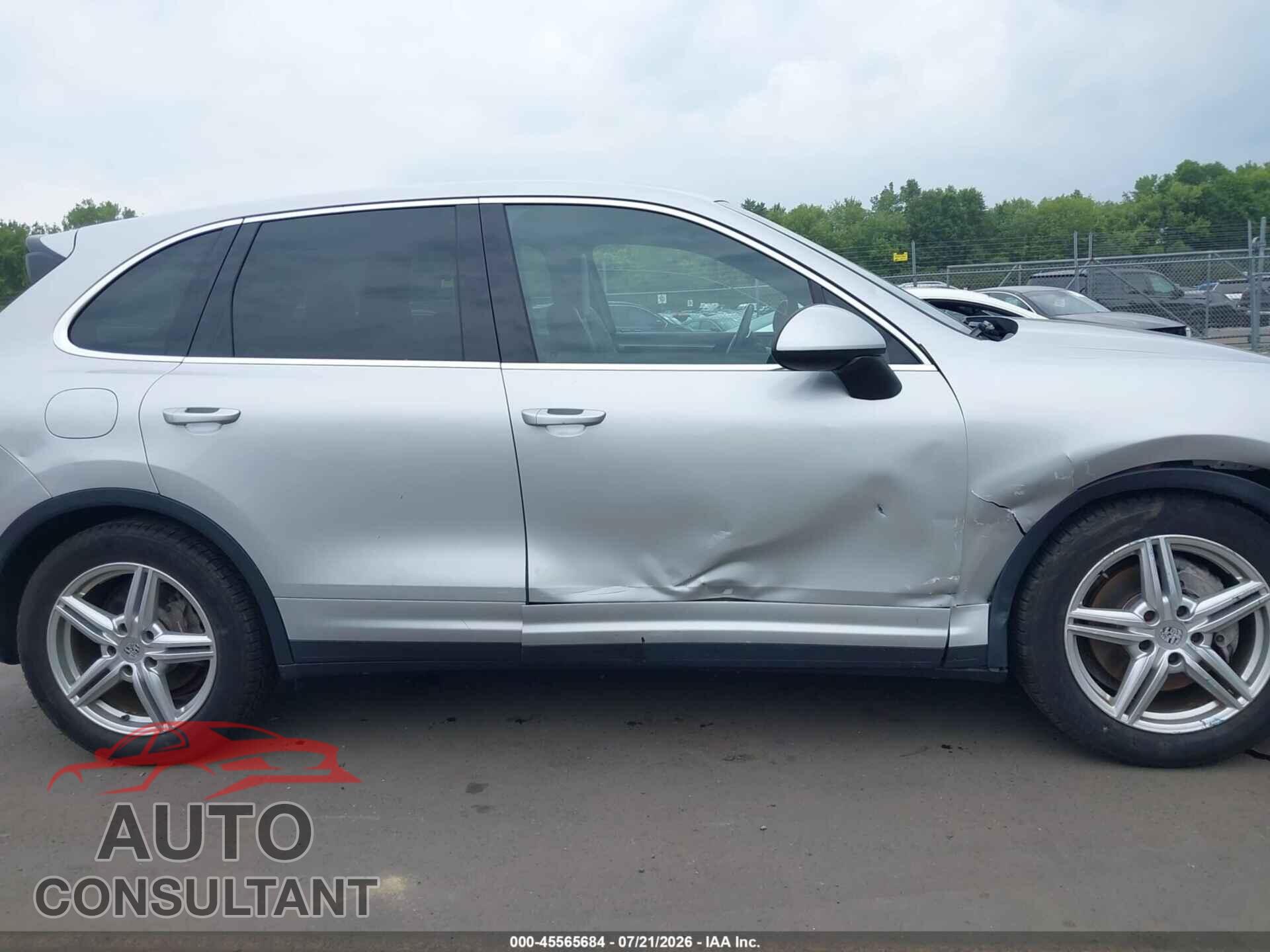PORSCHE CAYENNE 2012 - WP1AA2A2XCLA01381