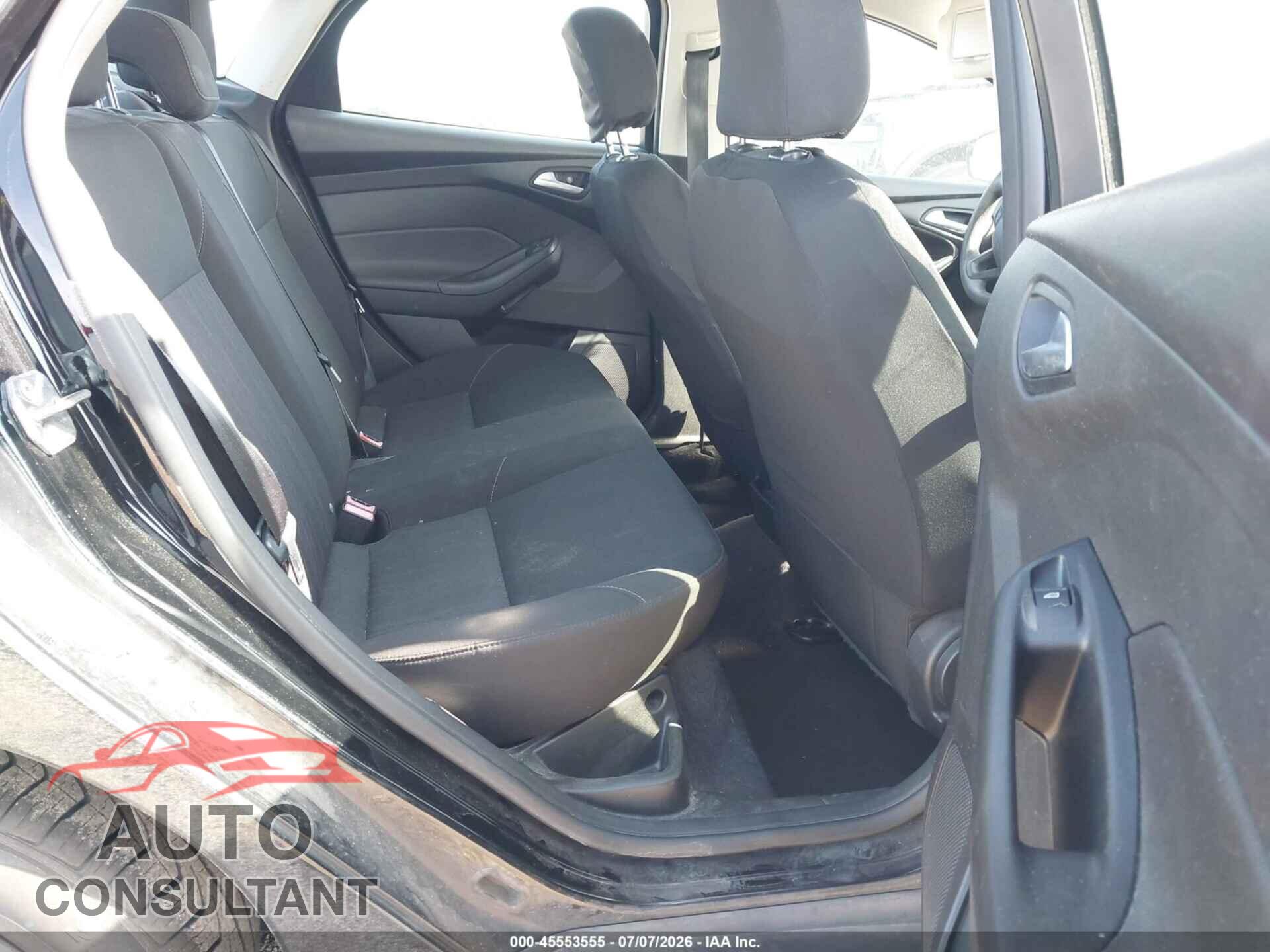 FORD FOCUS 2017 - 1FADP3F25HL223867