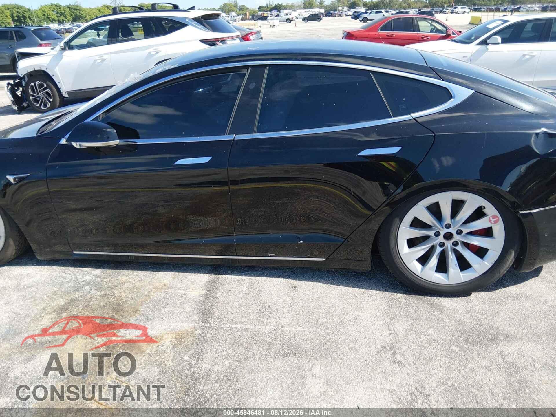 TESLA MODEL S 2021 - 5YJSA1E48MF424282