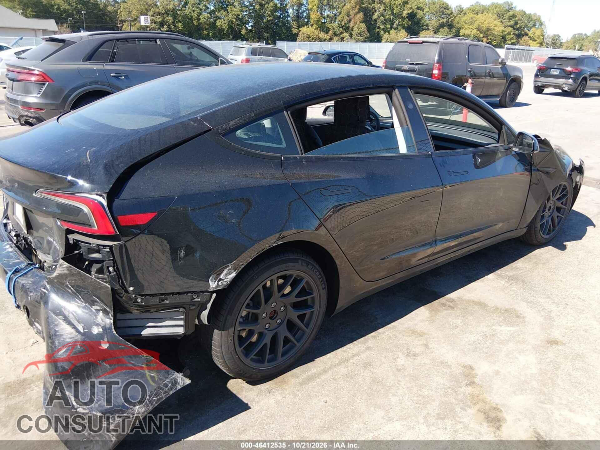 TESLA MODEL 3 2024 - 5YJ3E1EB2RF767538