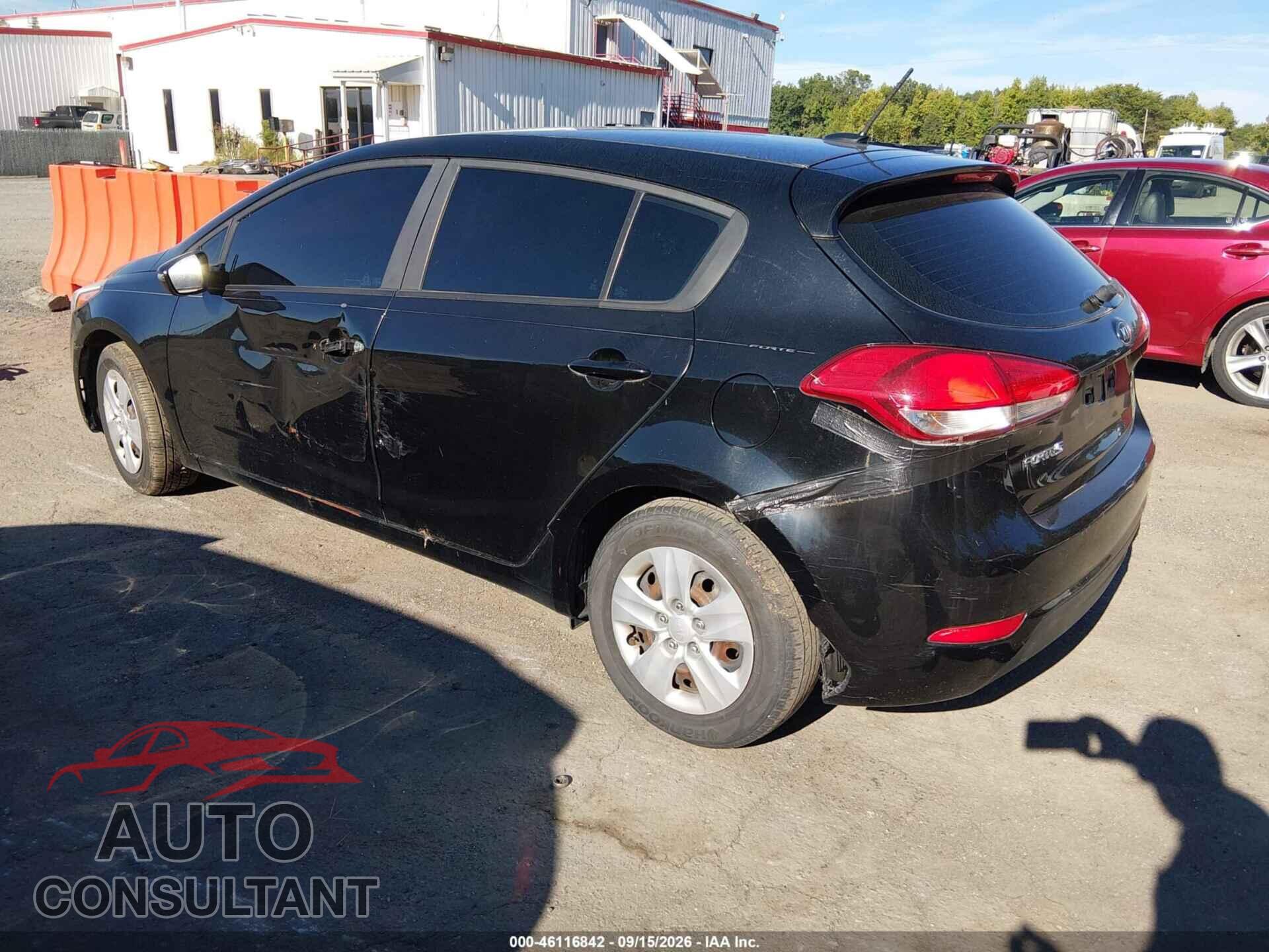 KIA FORTE 2017 - KNAFK5A87H5704357