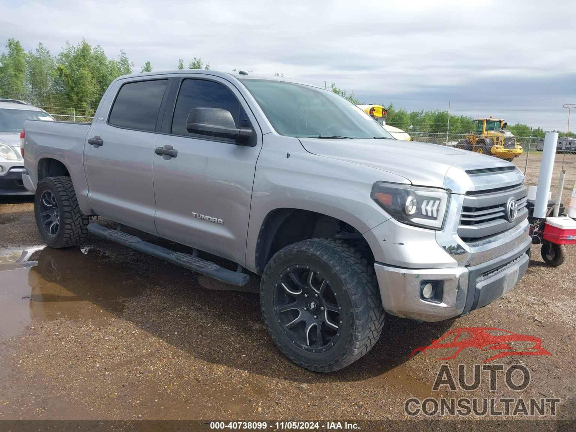 TOYOTA TUNDRA 2015 - 5TFEM5F18FX092871