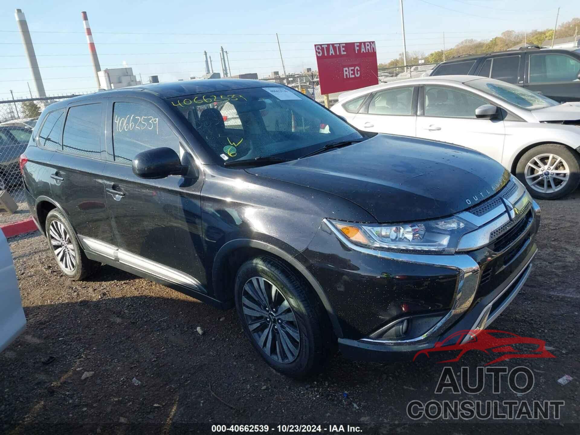 MITSUBISHI OUTLANDER 2019 - JA4AD2A38KZ003153