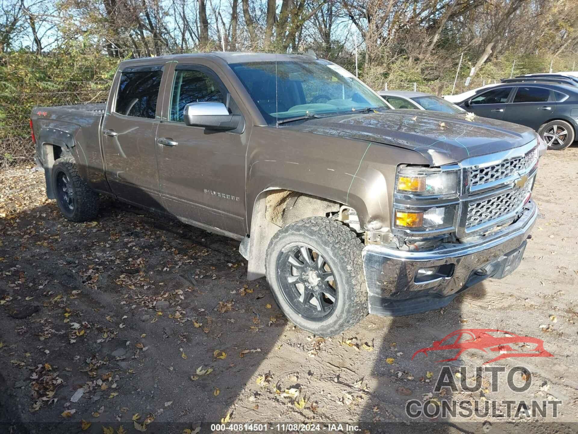 CHEVROLET SILVERADO 1500 2015 - 1GCUKREC1FF199293
