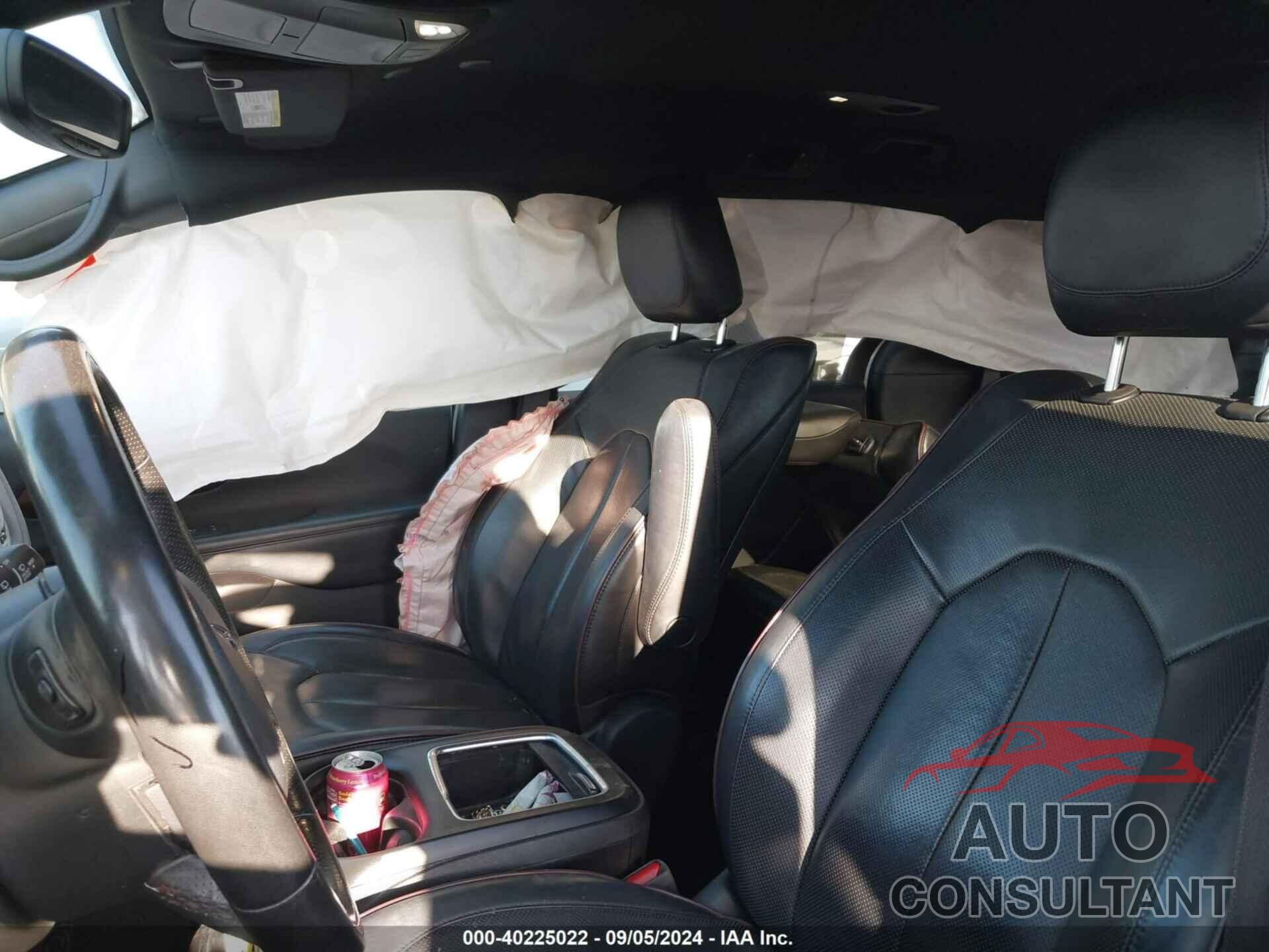 CHRYSLER PACIFICA HYBRID 2020 - 2C4RC1N7XLR134454