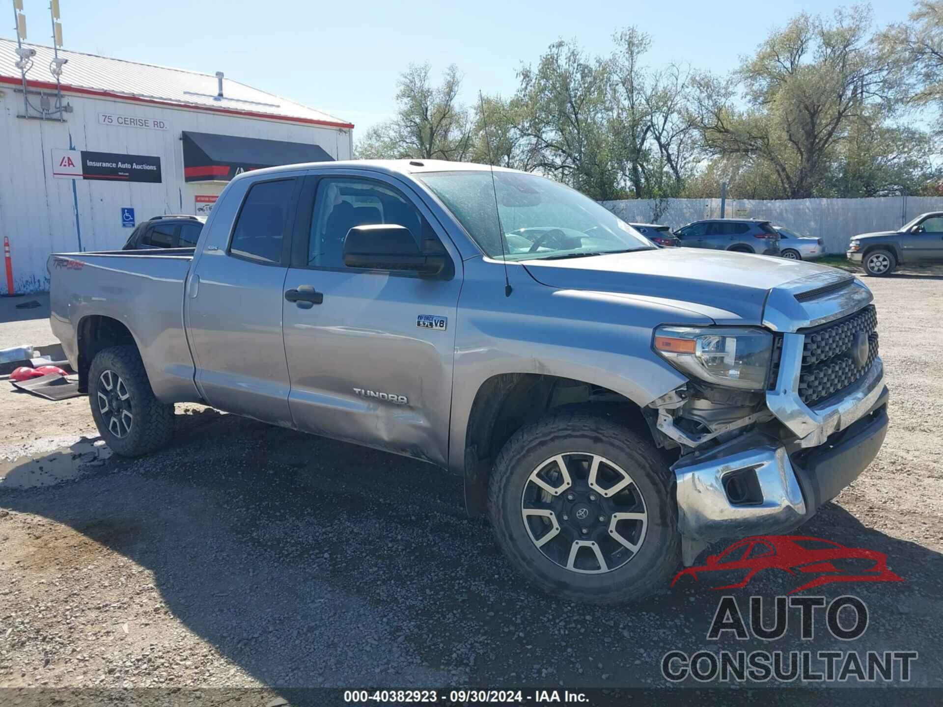 TOYOTA TUNDRA 2018 - 5TFUY5F16JX755329