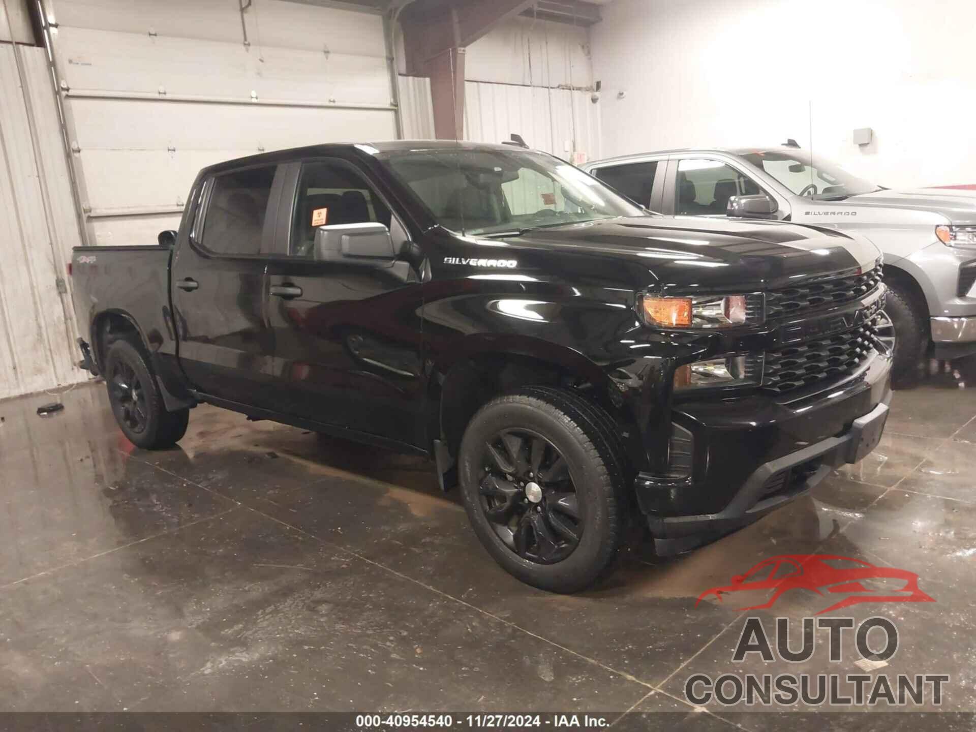 CHEVROLET SILVERADO 1500 2021 - 1GCPYBEK0MZ301074