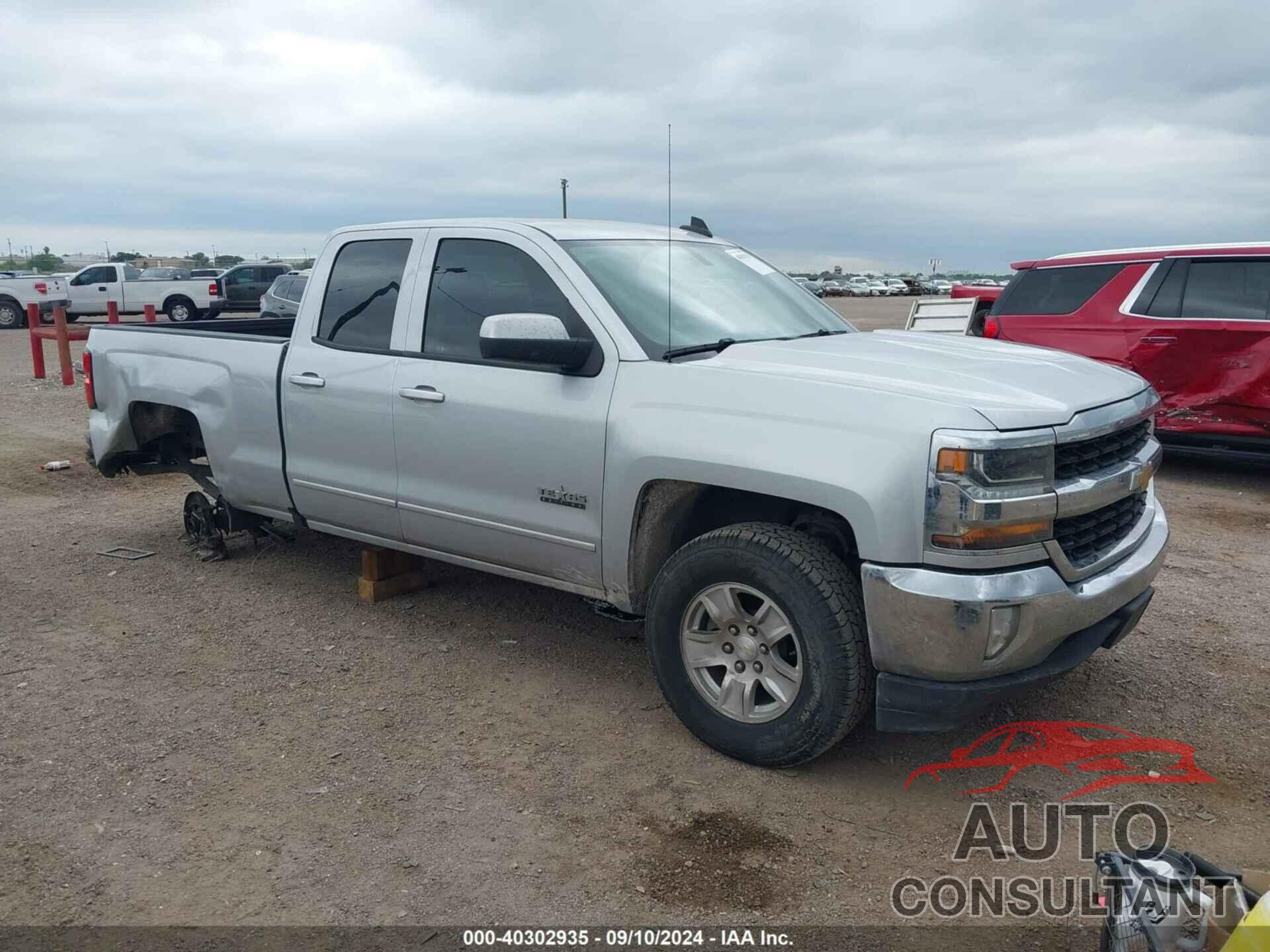 CHEVROLET SILVERADO 1500 2017 - 1GCRCREH6HZ392345