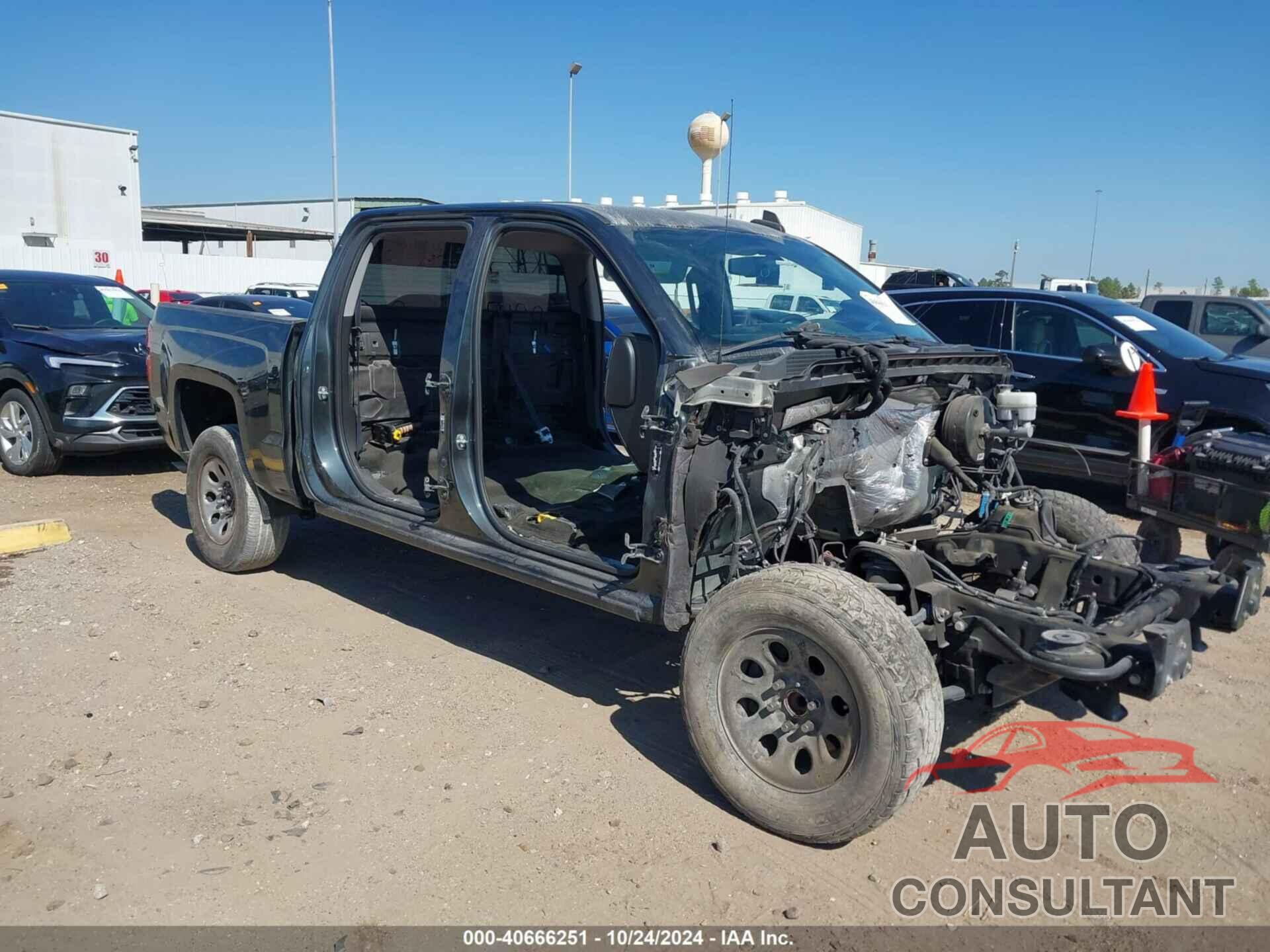 CHEVROLET SILVERADO 1500 2018 - 3GCPCREC2JG177658