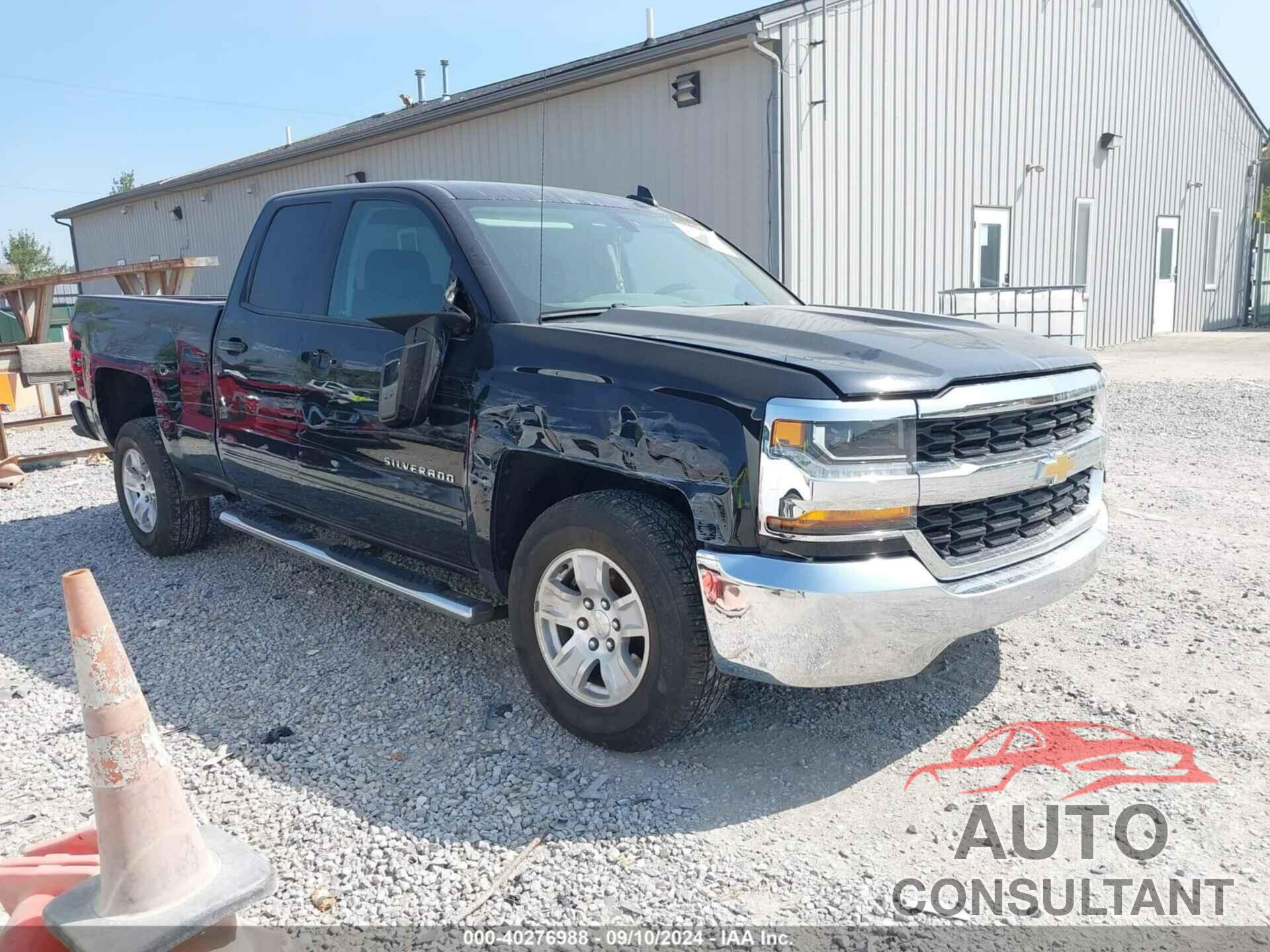 CHEVROLET SILVERADO 1500 2018 - 1GCRCRECXJZ138227