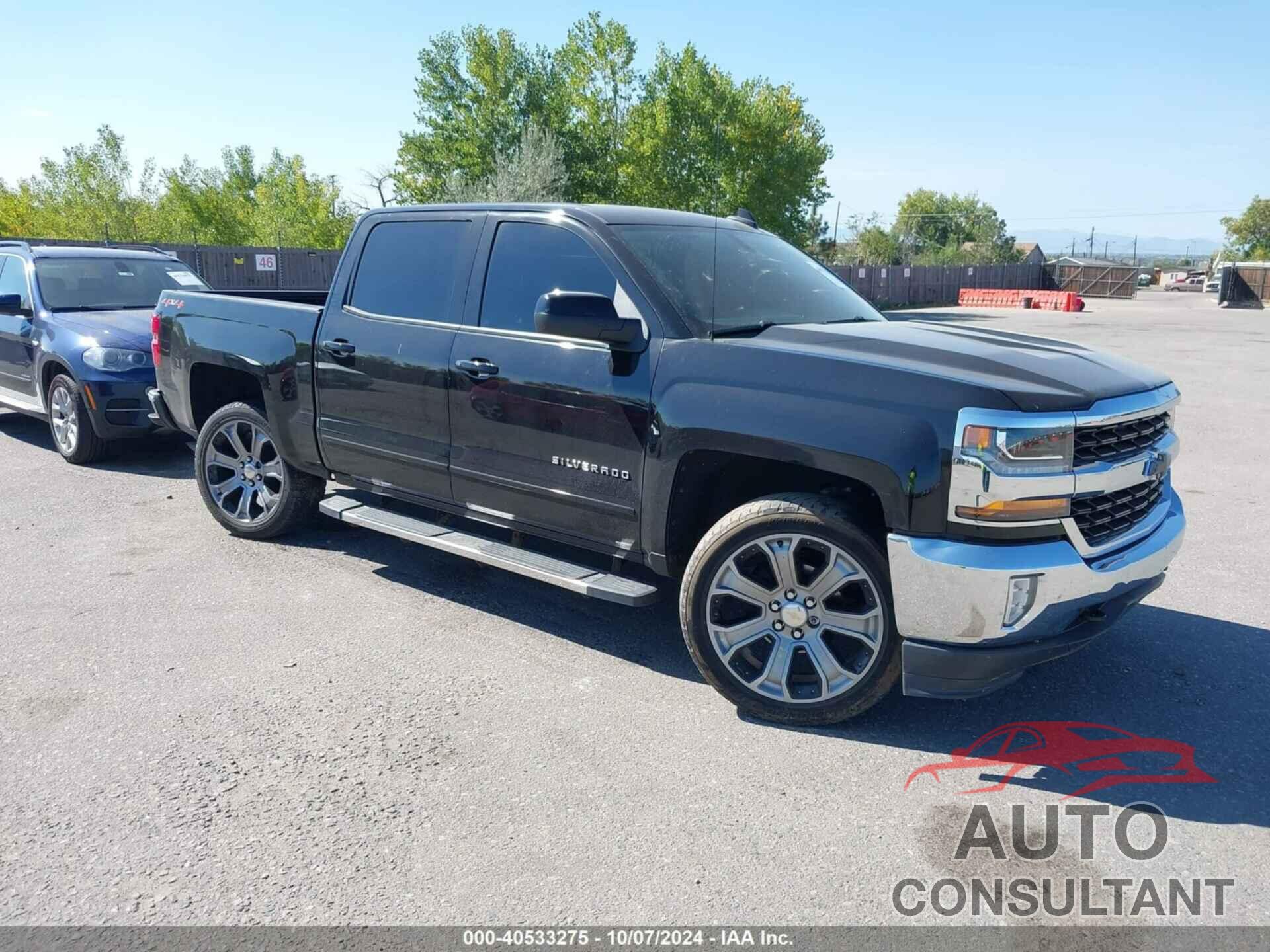 CHEVROLET SILVERADO 1500 2018 - 3GCUKREC2JG298017