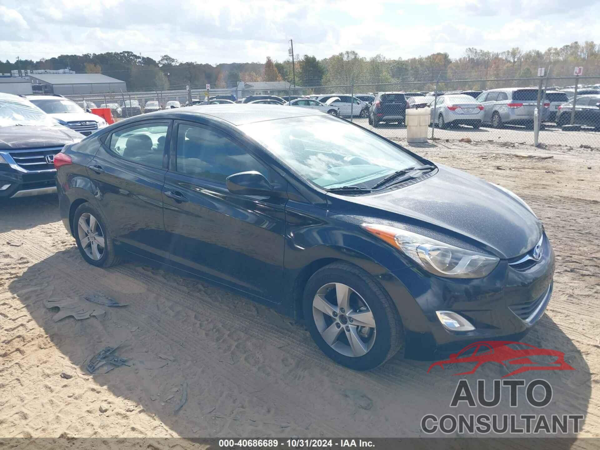 HYUNDAI ELANTRA 2013 - 5NPDH4AE4DH367486