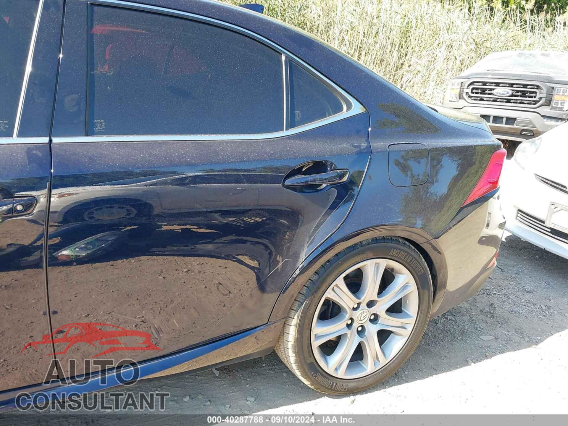 LEXUS IS 300 2017 - JTHCM1D2XH5018263