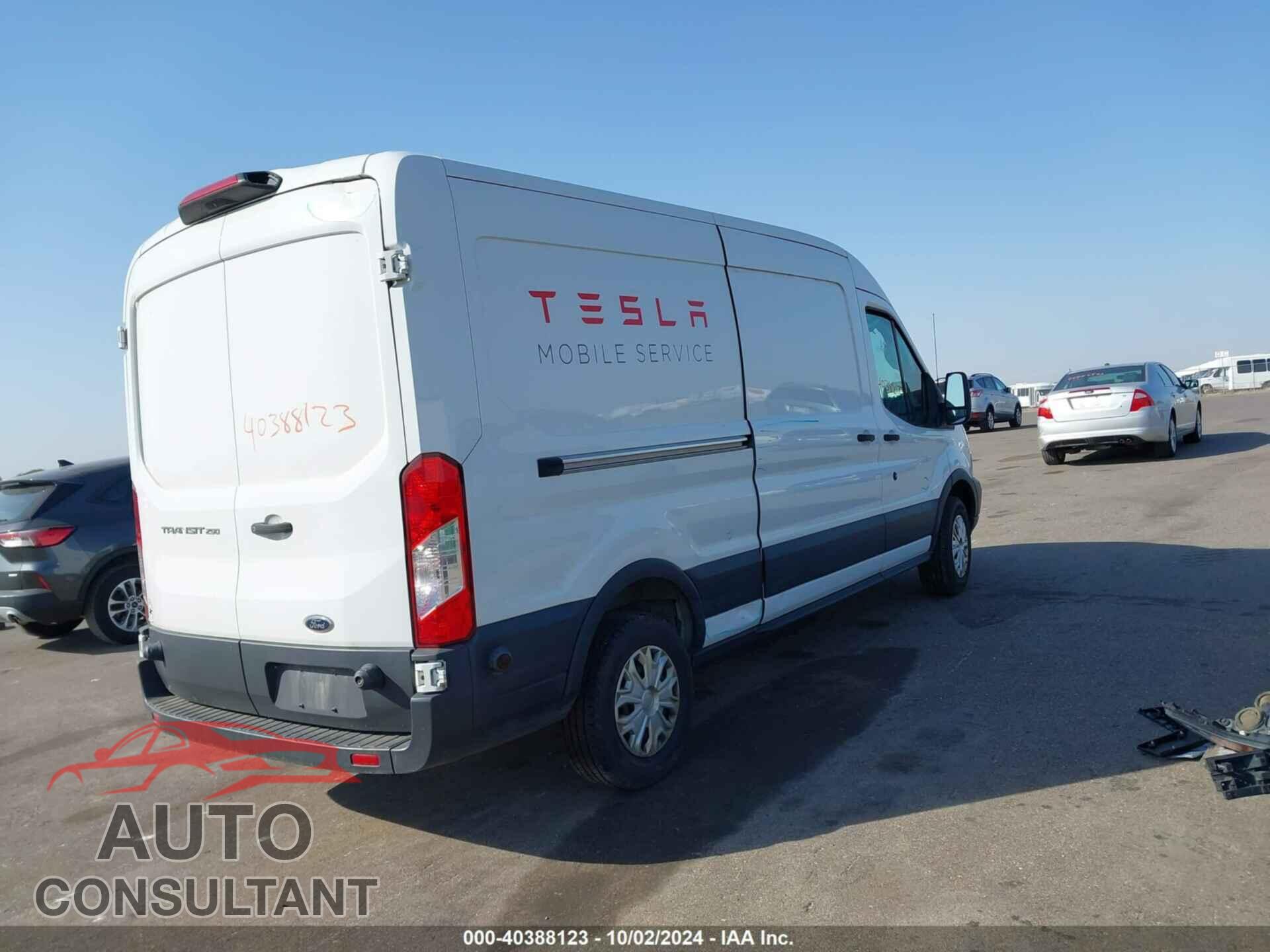 FORD TRANSIT-250 2018 - 1FTYR2CM1JKB55357