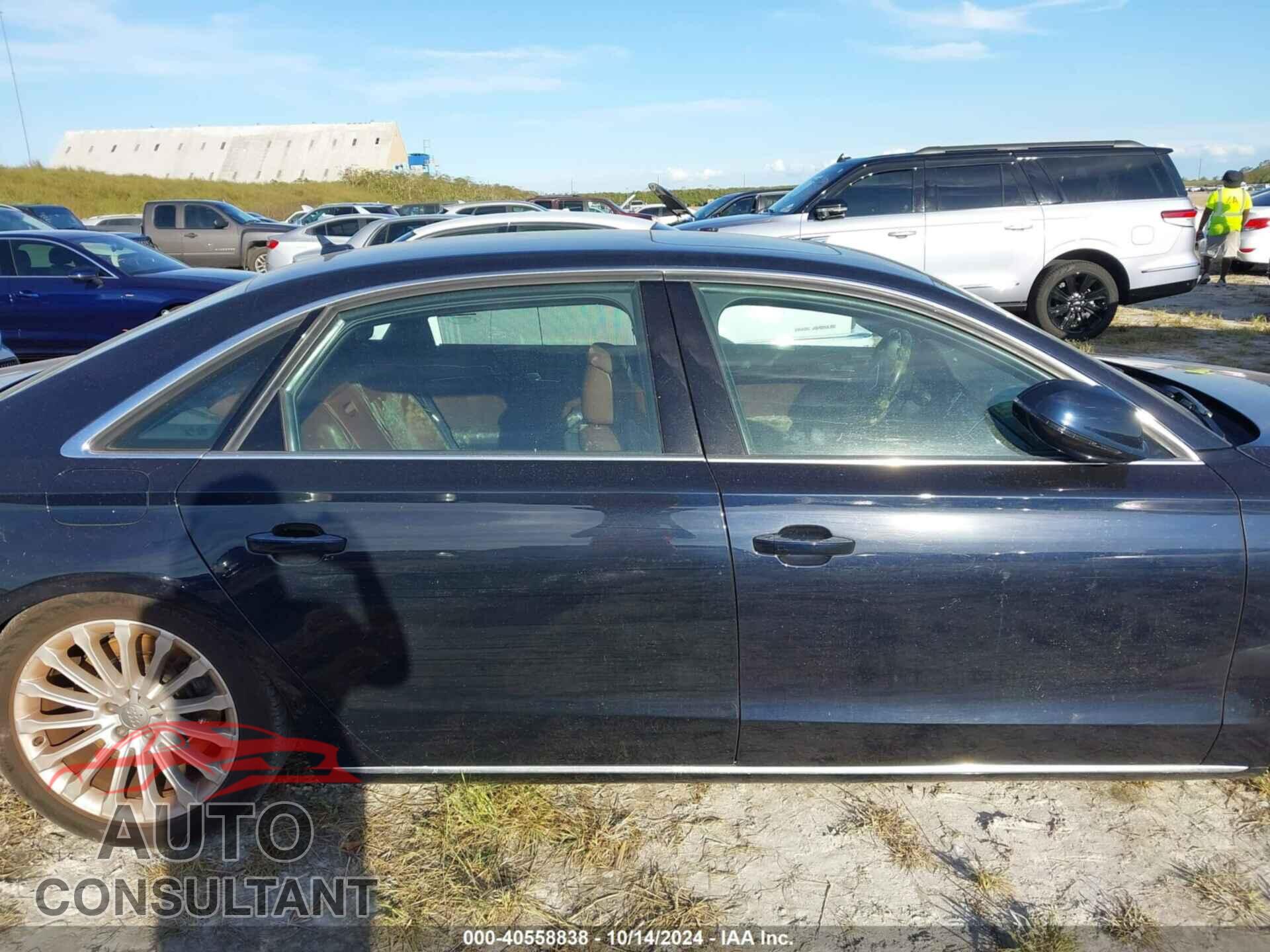 AUDI A8 L 2013 - WAUR2AFD1DN015081