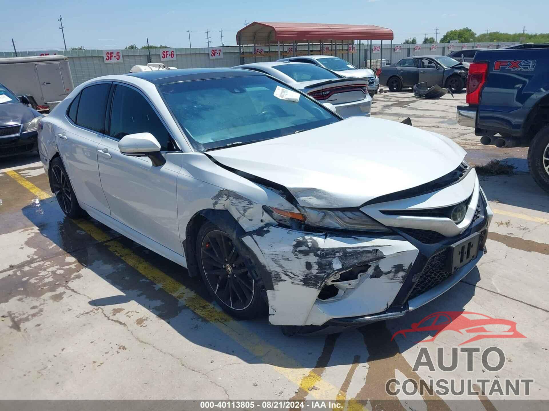 TOYOTA CAMRY 2018 - 4T1B61HKXJU082649