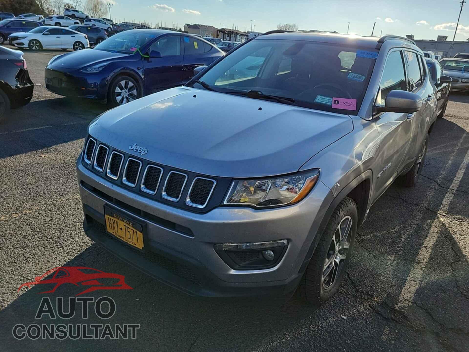JEEP COMPASS 2018 - 3C4NJDBB8JT262829