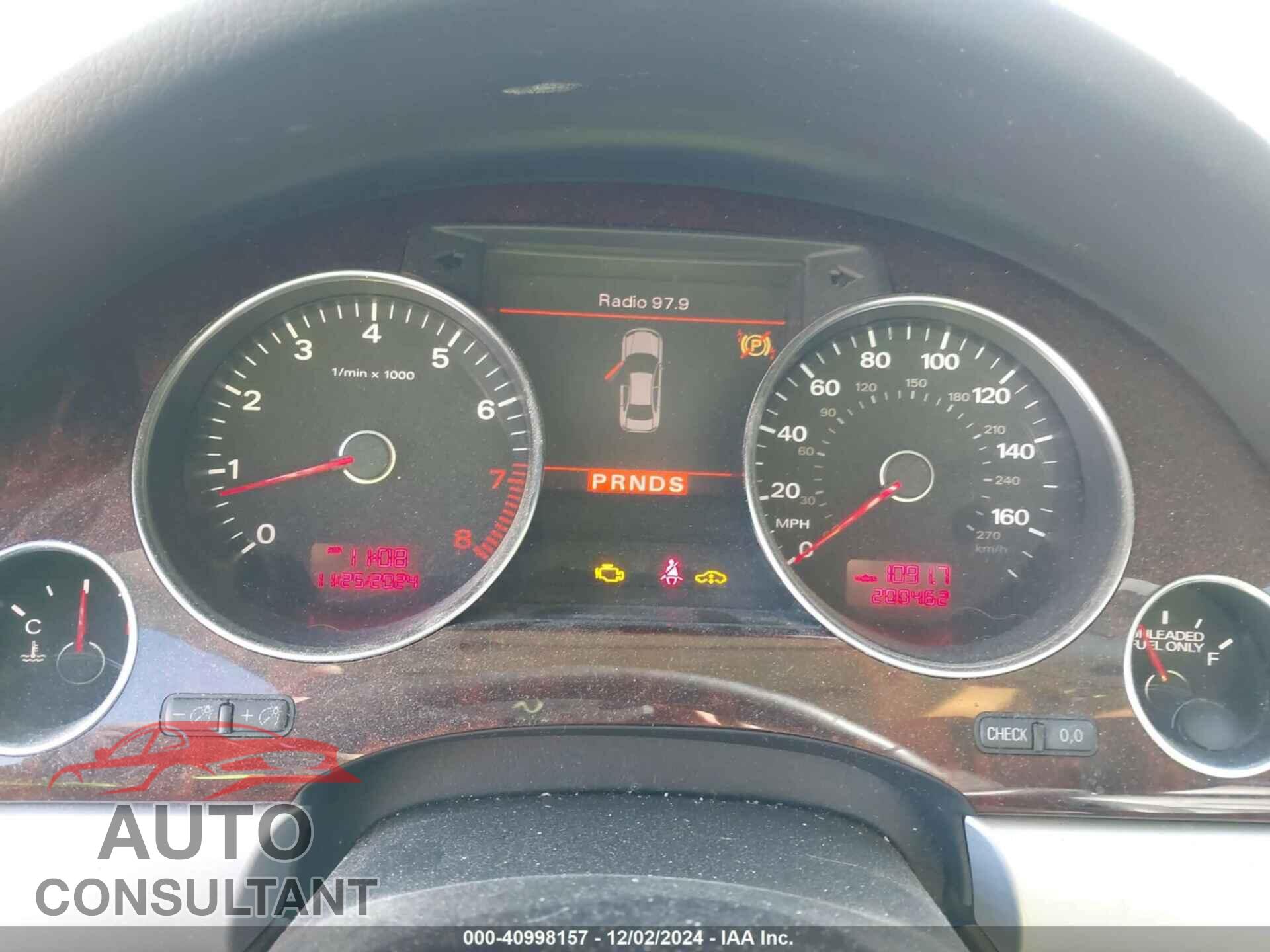 AUDI A8 L 2010 - WAURVAFA2AN005992