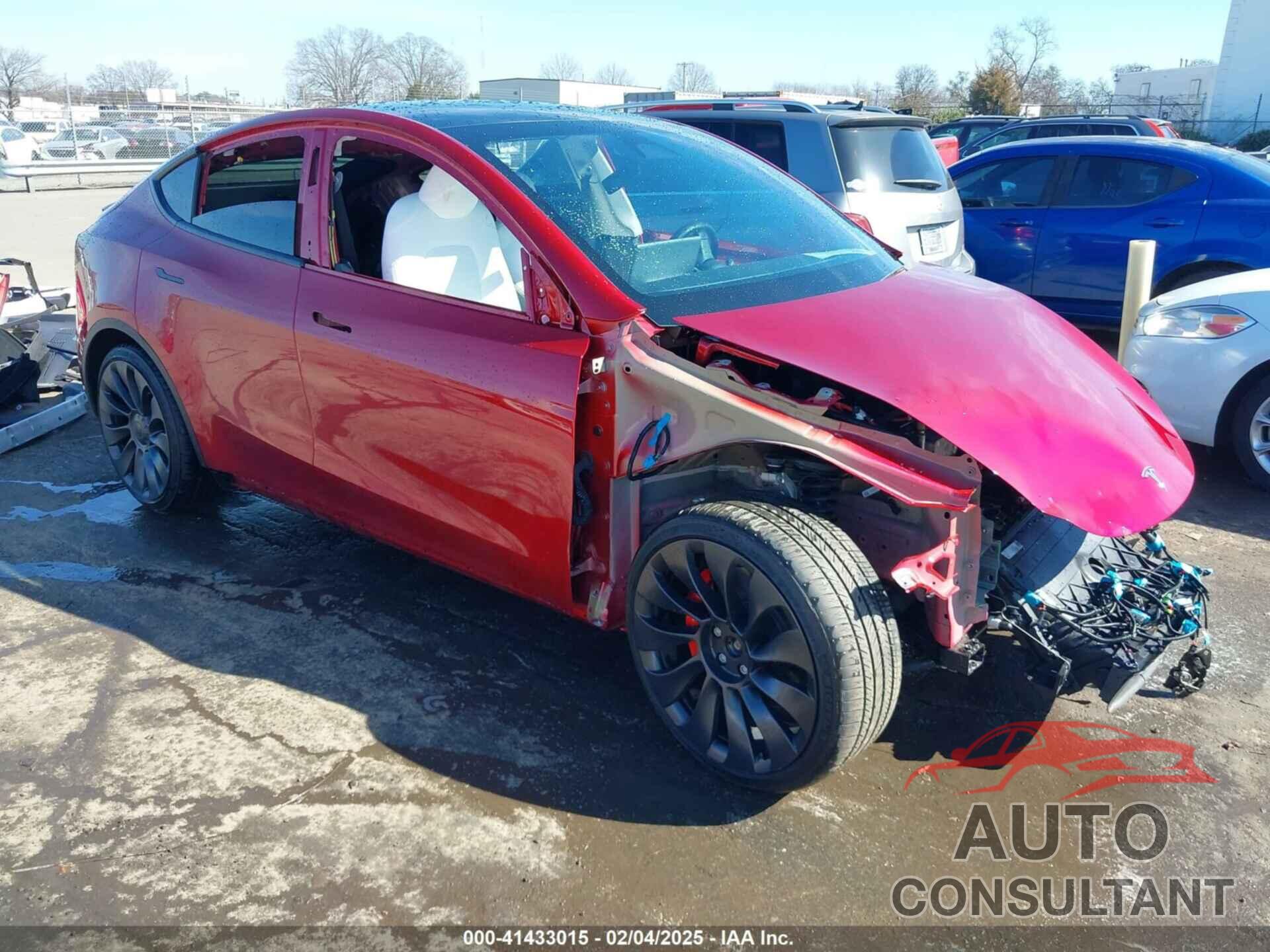 TESLA MODEL Y 2024 - 7SAYGDEF7RF029774