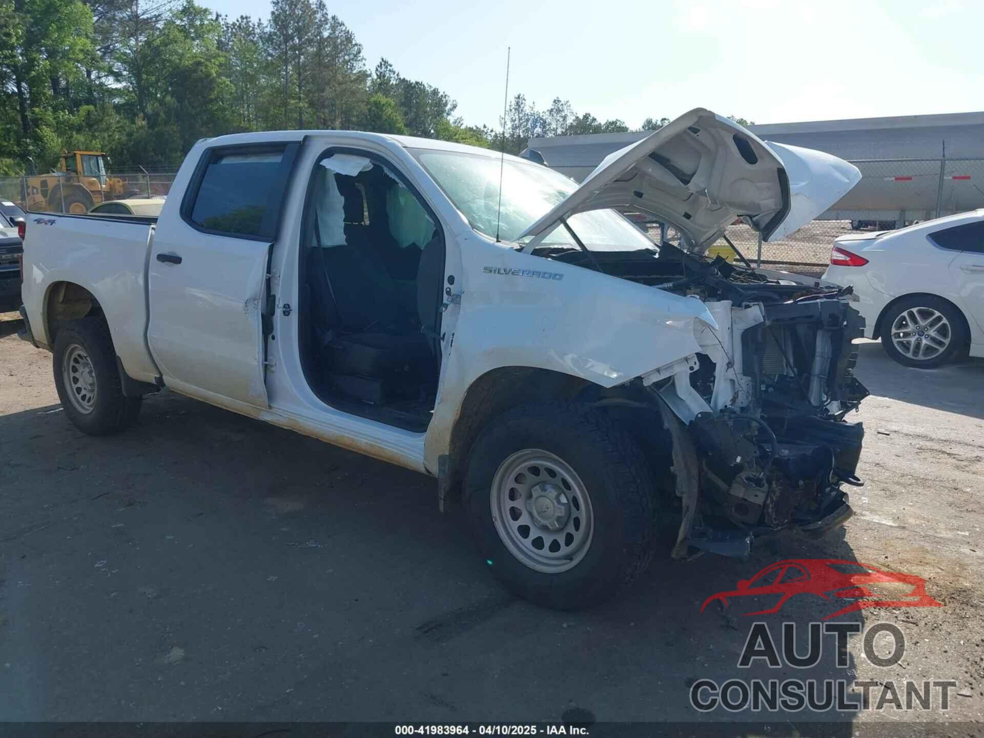 CHEVROLET SILVERADO 1500 2023 - 1GCPDAEK6PZ116392