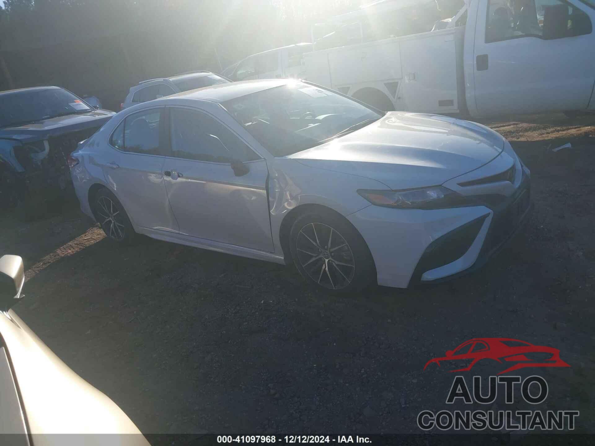 TOYOTA CAMRY 2024 - 4T1G11AK4RU198035