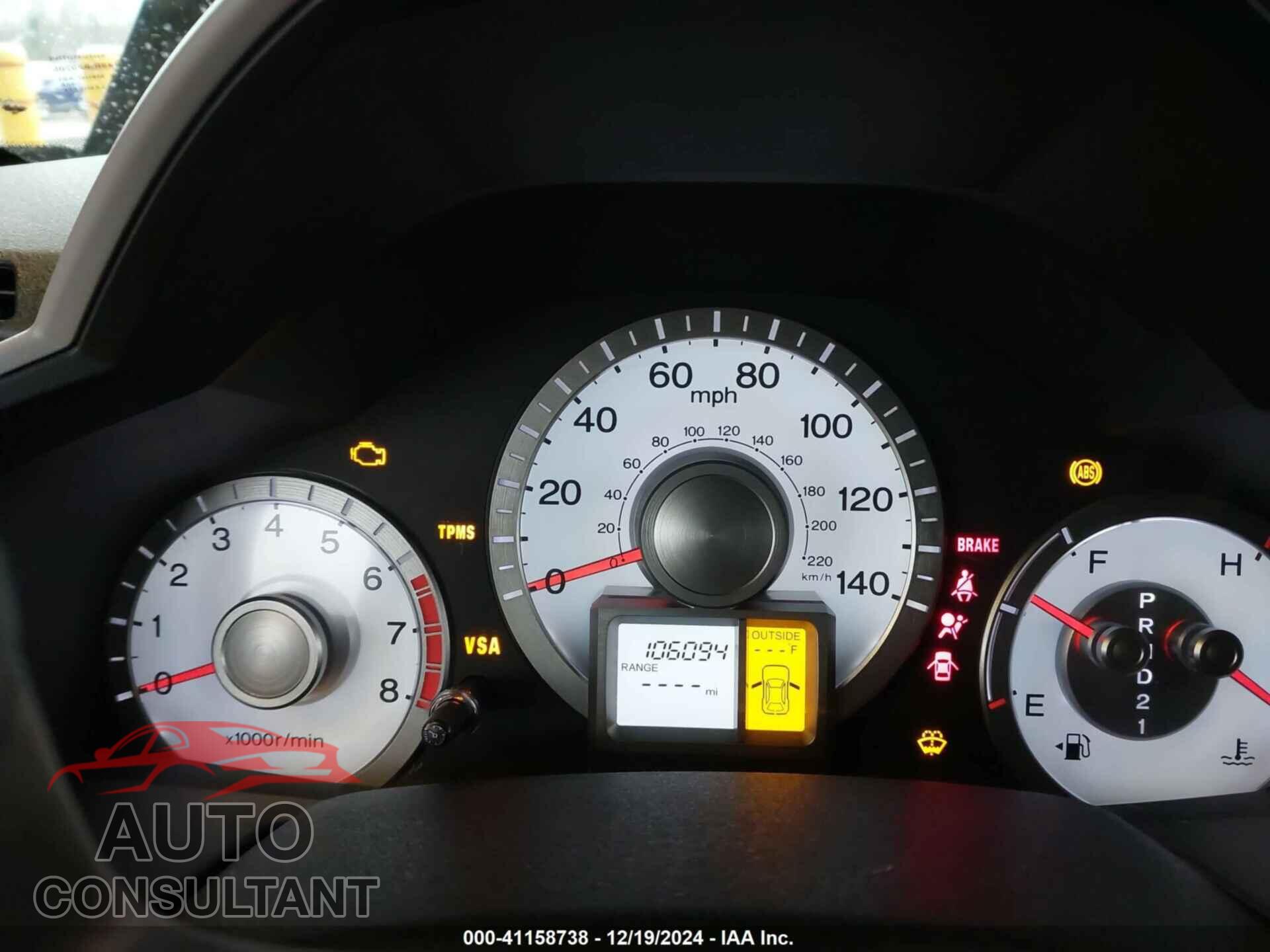 HONDA PILOT 2011 - 5FNYF4H63BB017672