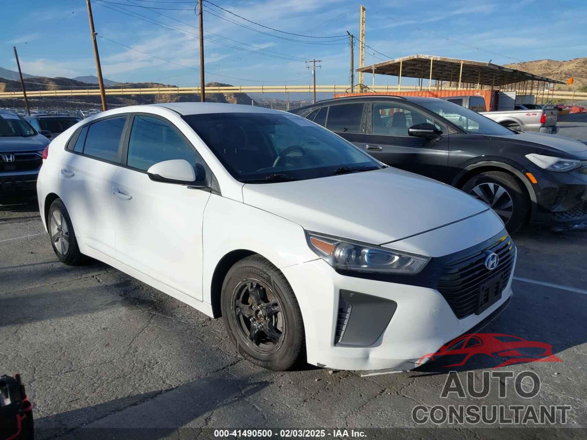 HYUNDAI IONIQ HYBRID 2019 - KMHC65LC1KU174438