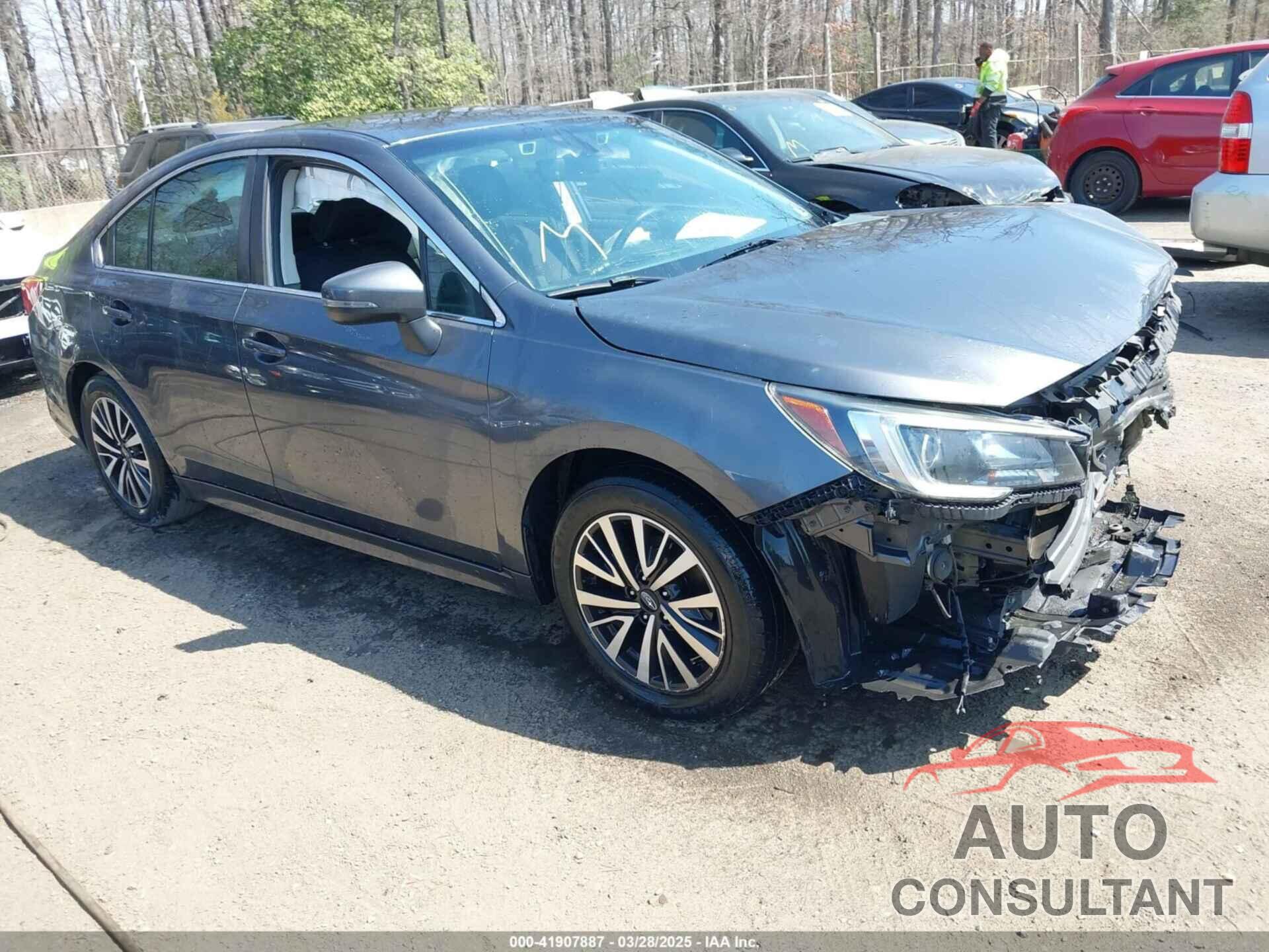 SUBARU LEGACY 2018 - 4S3BNAF66J3024959