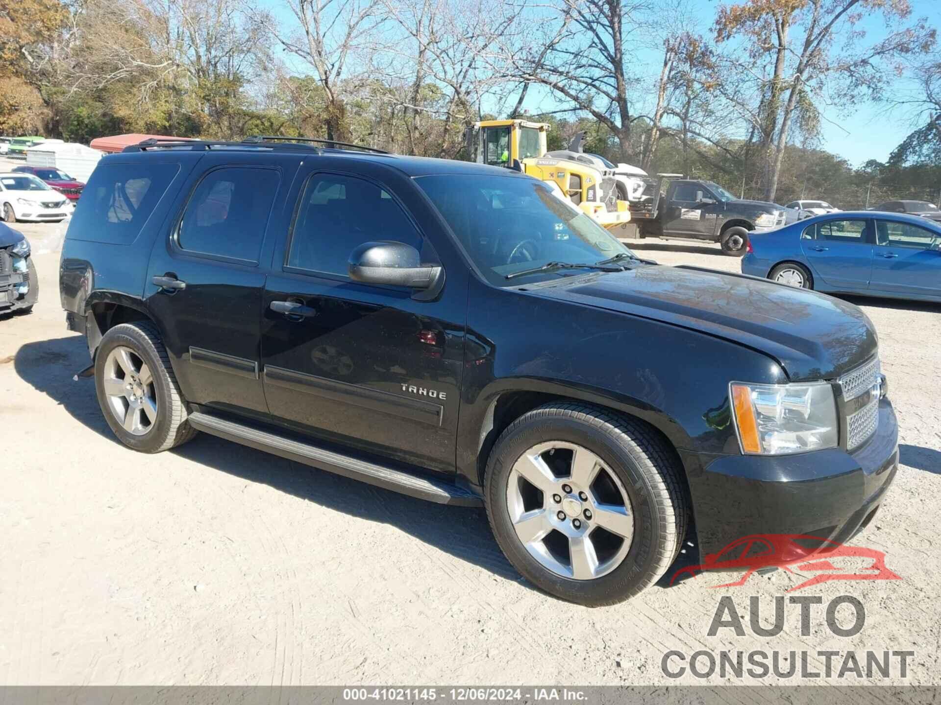 CHEVROLET TAHOE 2013 - 1GNSCBE06DR360967