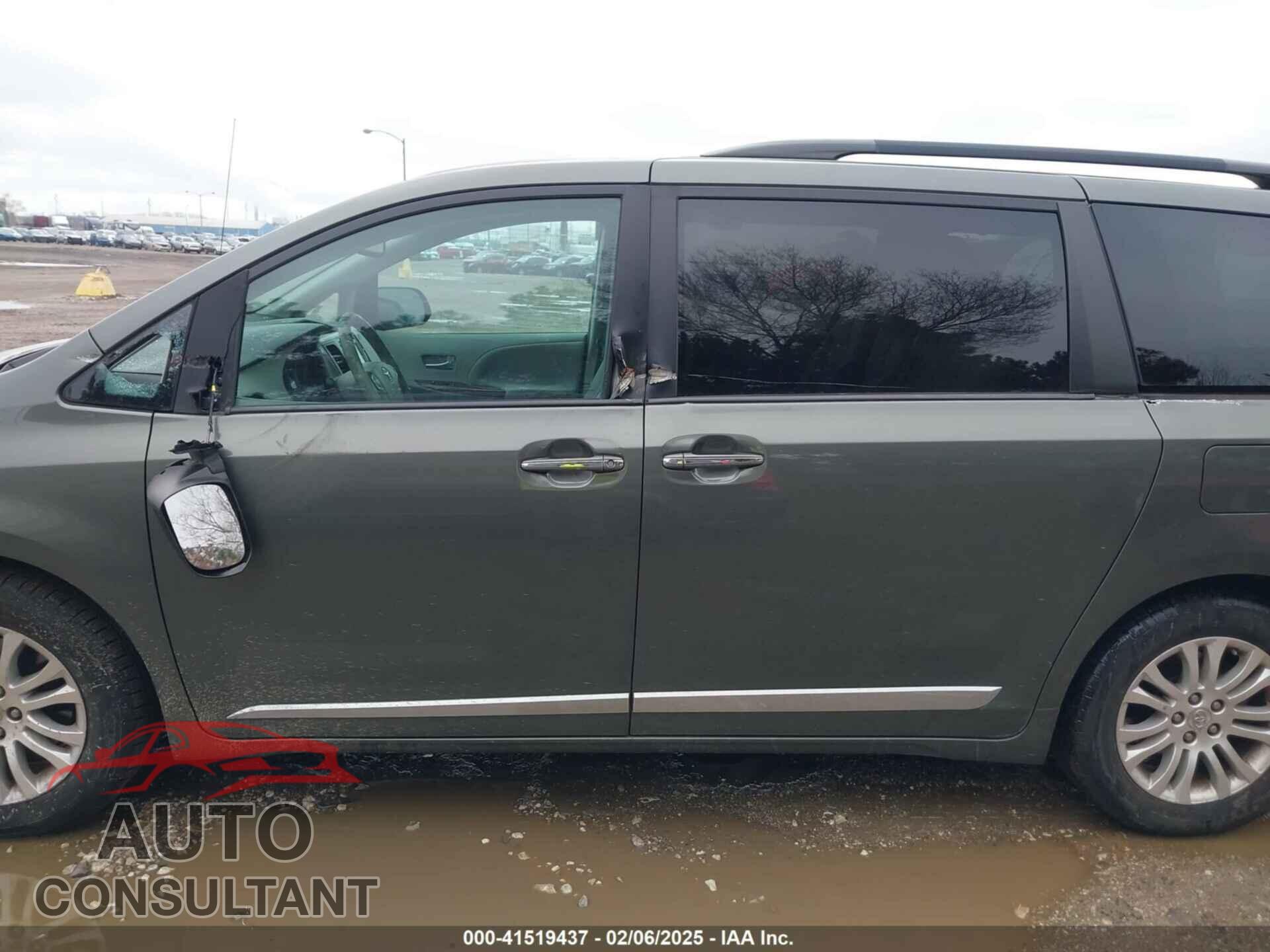 TOYOTA SIENNA 2013 - 5TDYK3DC8DS375852