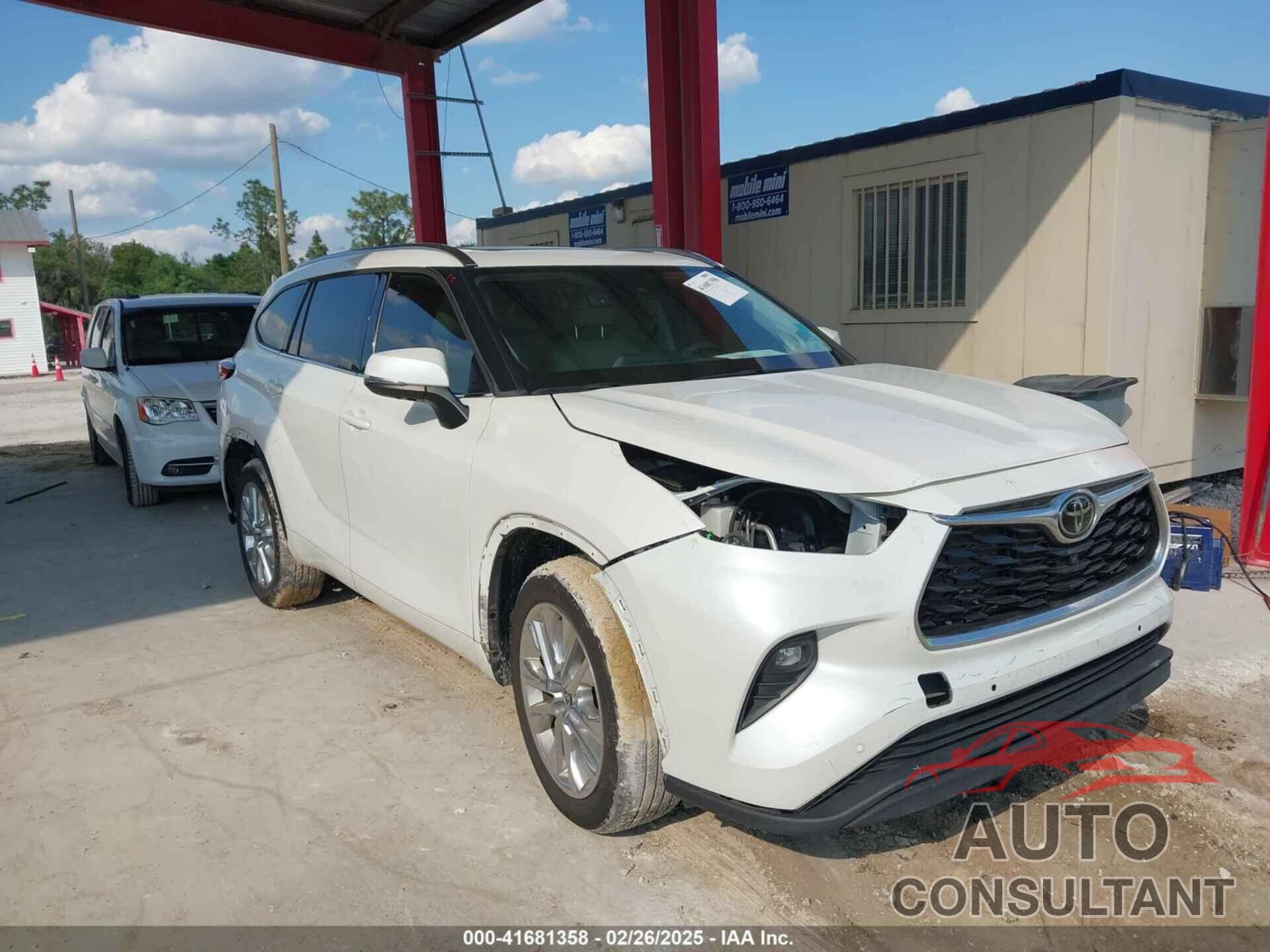 TOYOTA HIGHLANDER 2021 - 5TDYZRAHXMS077754
