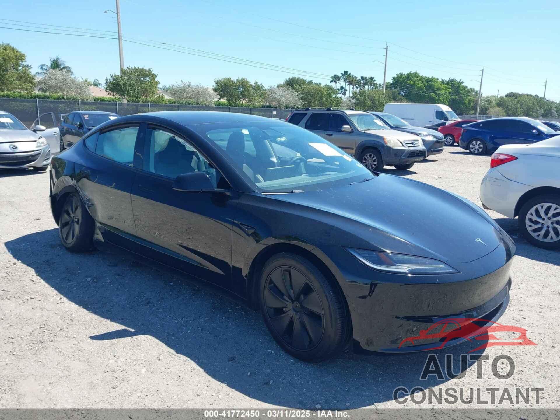 TESLA MODEL 3 2024 - 5YJ3E1EA4RF745385