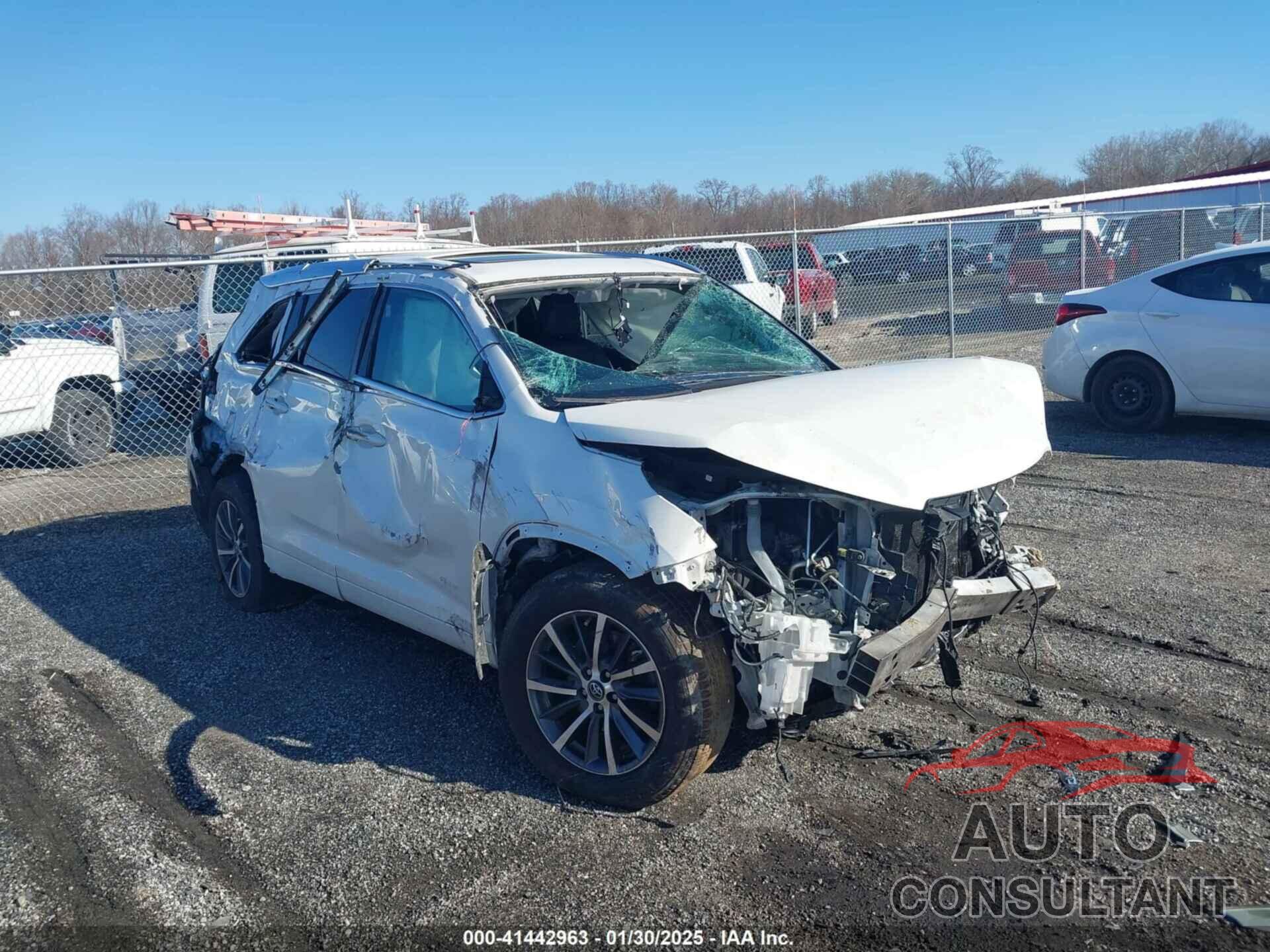 TOYOTA HIGHLANDER 2017 - 5TDJZRFH6HS510857