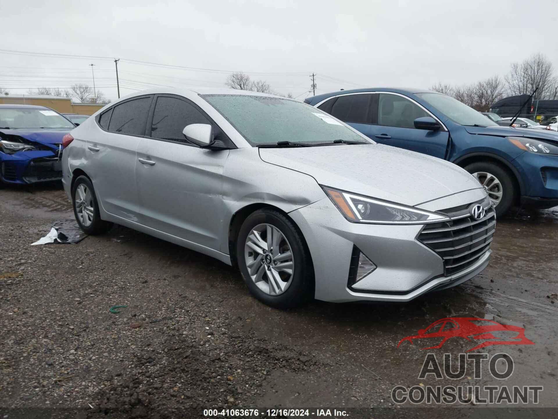 HYUNDAI ELANTRA 2020 - 5NPD84LF7LH533827