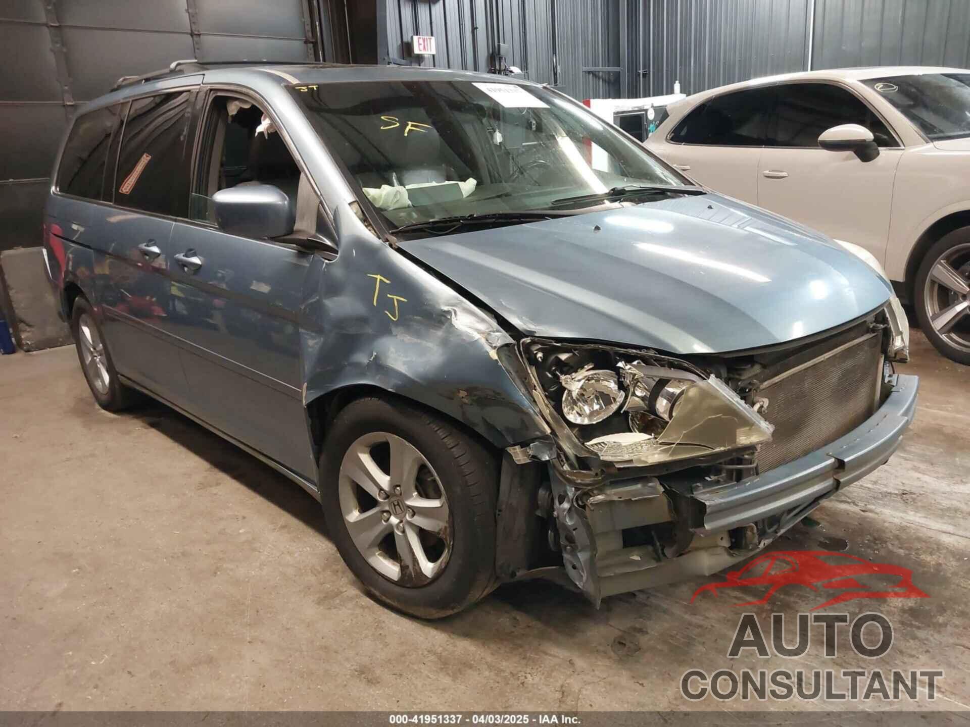 HONDA ODYSSEY 2010 - 5FNRL3H90AB098484