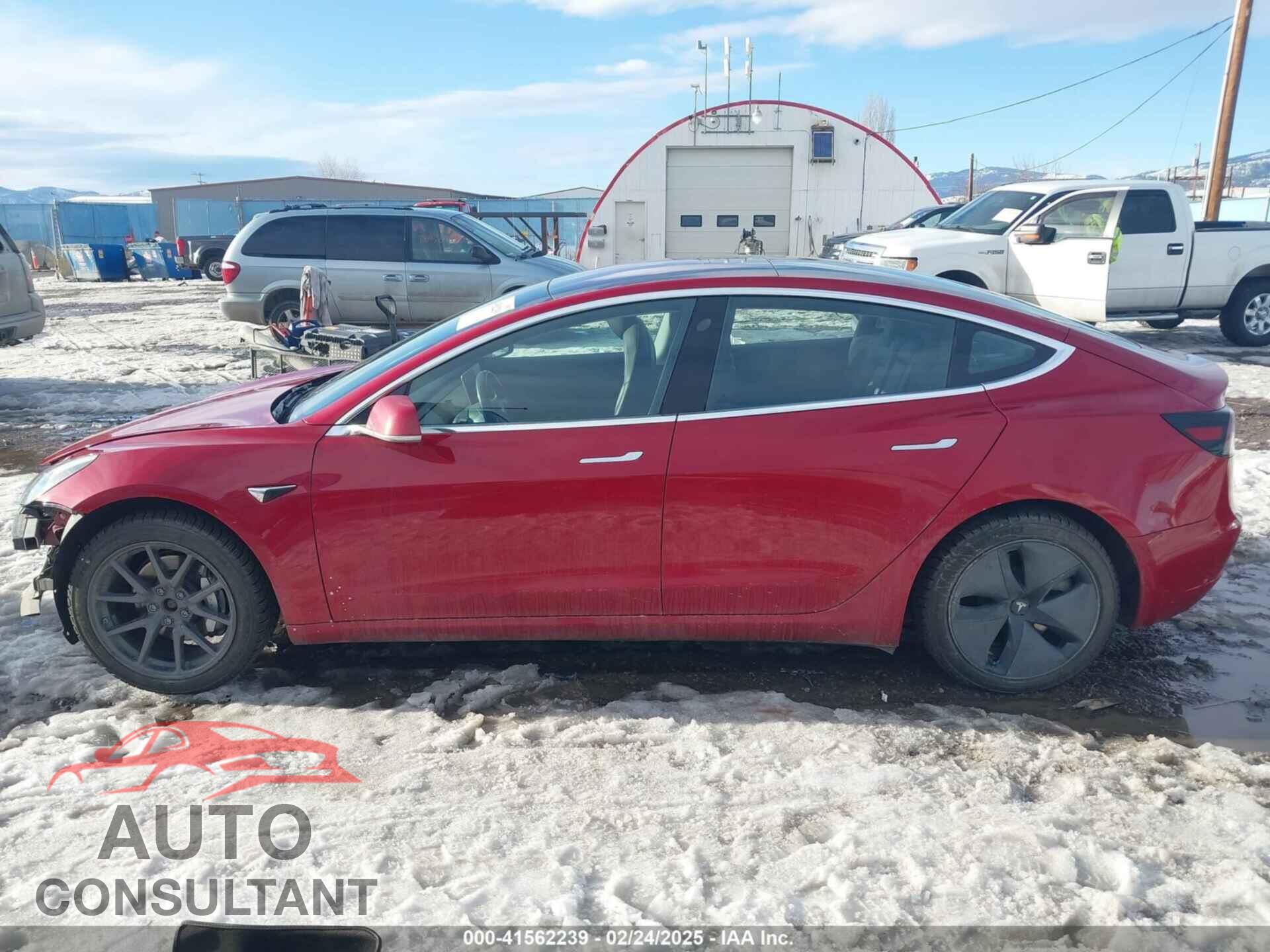 TESLA MODEL 3 2018 - 5YJ3E1EB0JF064041