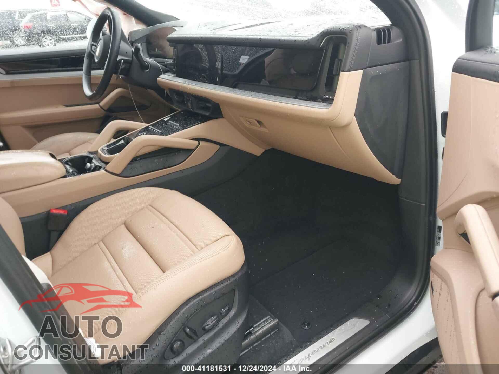 PORSCHE CAYENNE 2024 - WP1AA2AY9RDA05123